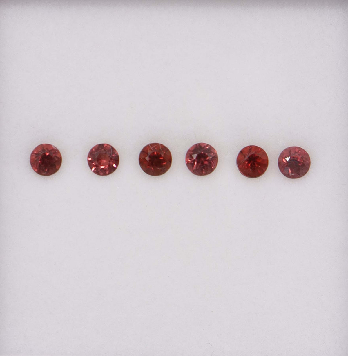 Luxury Promise 0.90ct Marsala Red Spinel Melee Set DXBCS6326