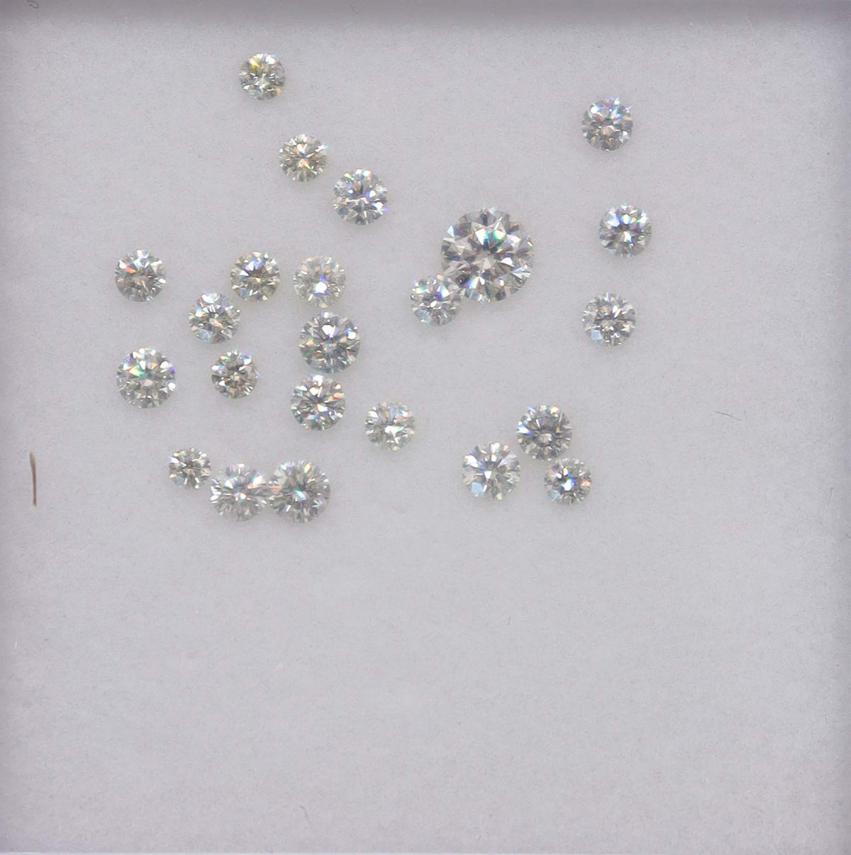 Luxury Promise 1.00ct LIGHT GREY DIAMOND MELEE graduated (23pcs) DXBN0777
