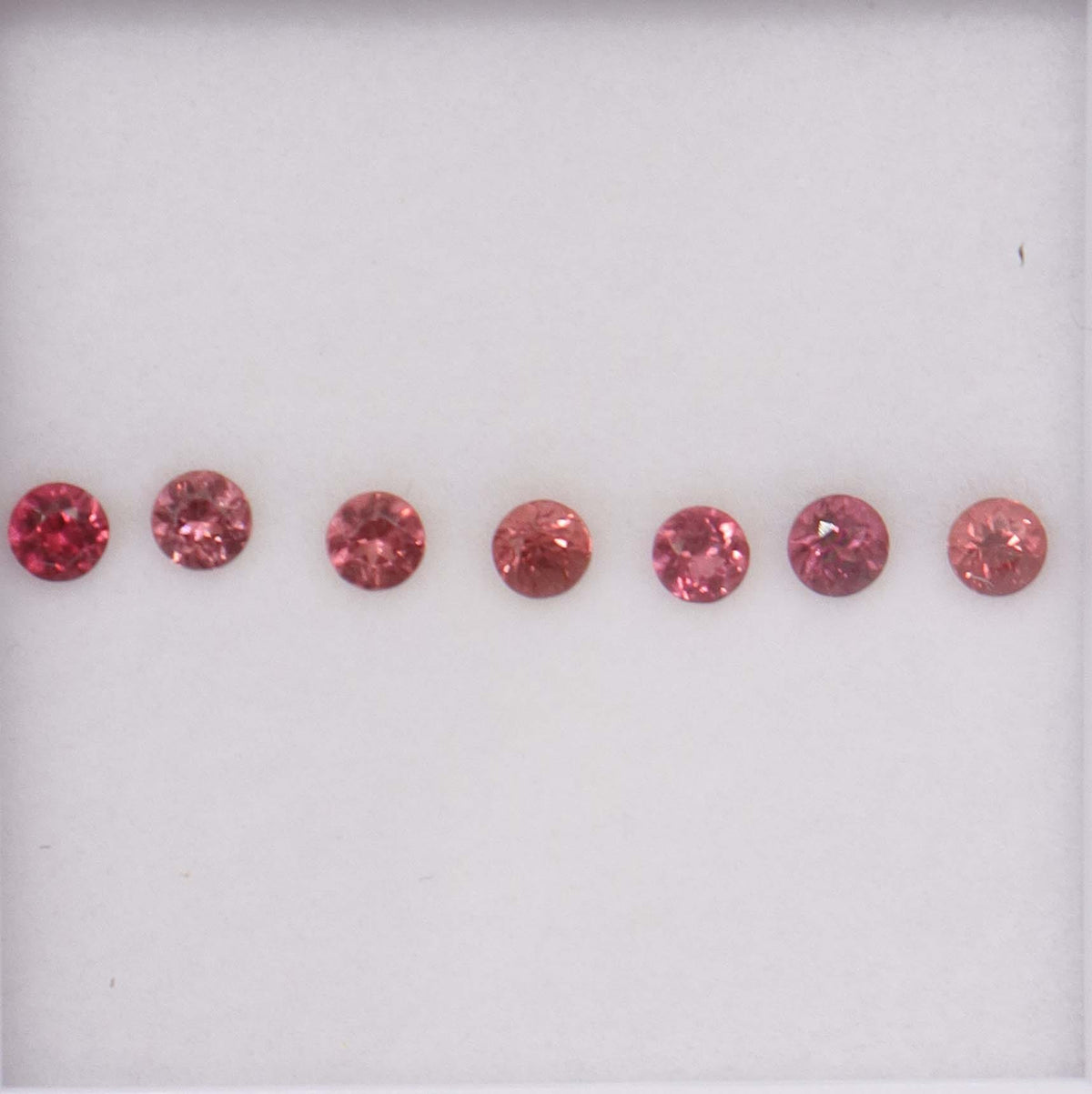 Luxury Promise 1.00ct Marsala Red Spinel Melee Set DXBCS6325