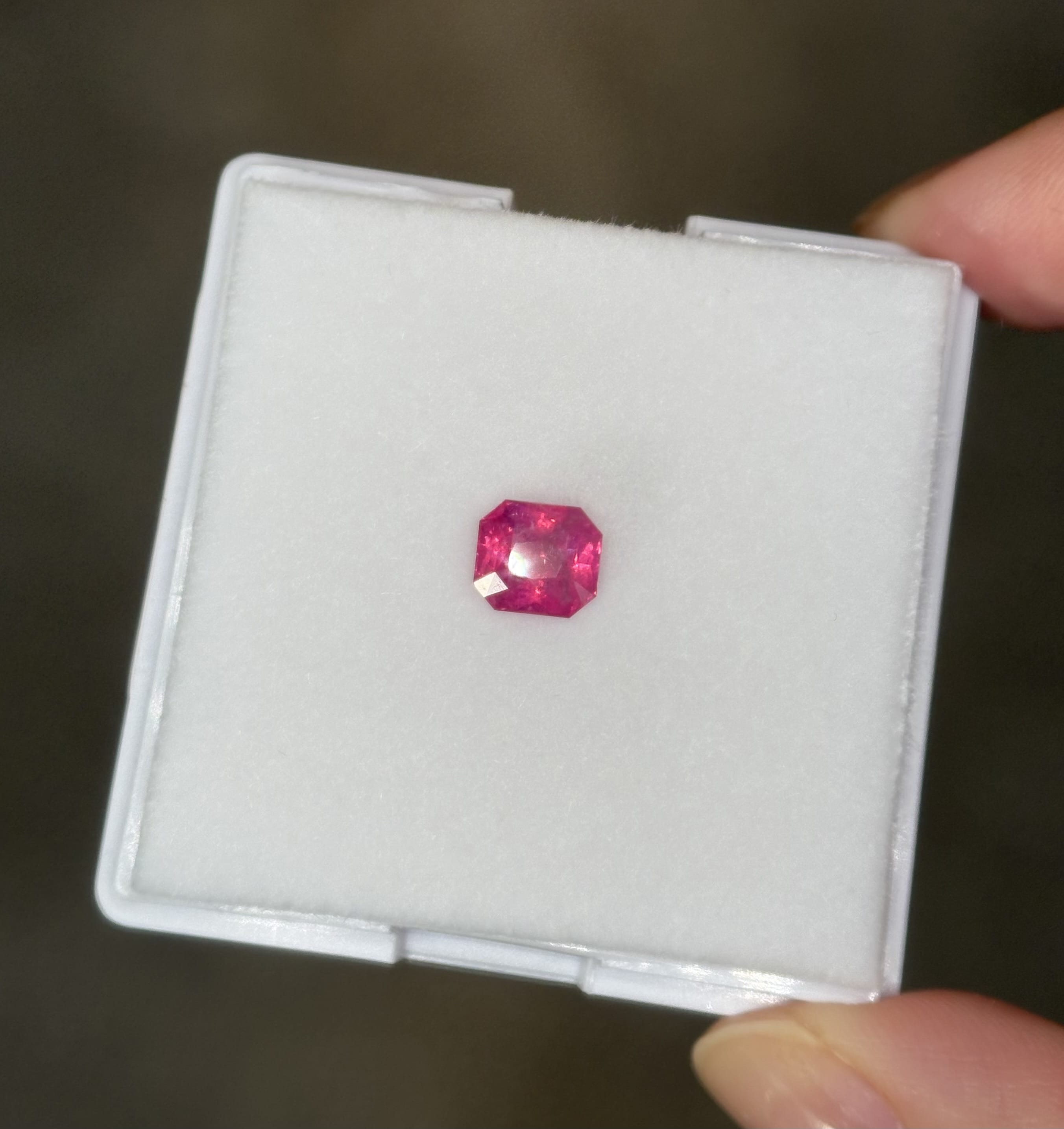 Luxury Promise 1.11ct Mahenge Spinel Vivid Pink Asscher DXBCS5918