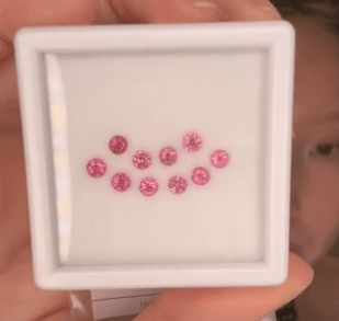 Luxury Promise 1.40ct Pink Spinel Melee Set Burma DXBCS6330