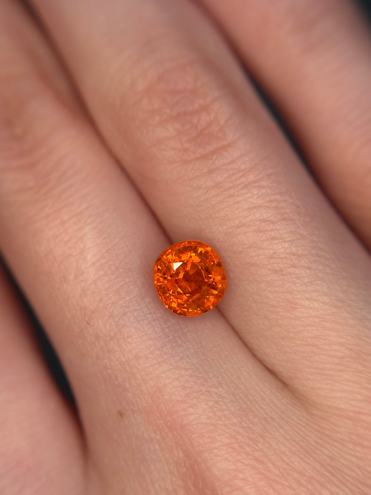 Luxury Promise 1.90ct Fanta Spessartine* THAIC1058