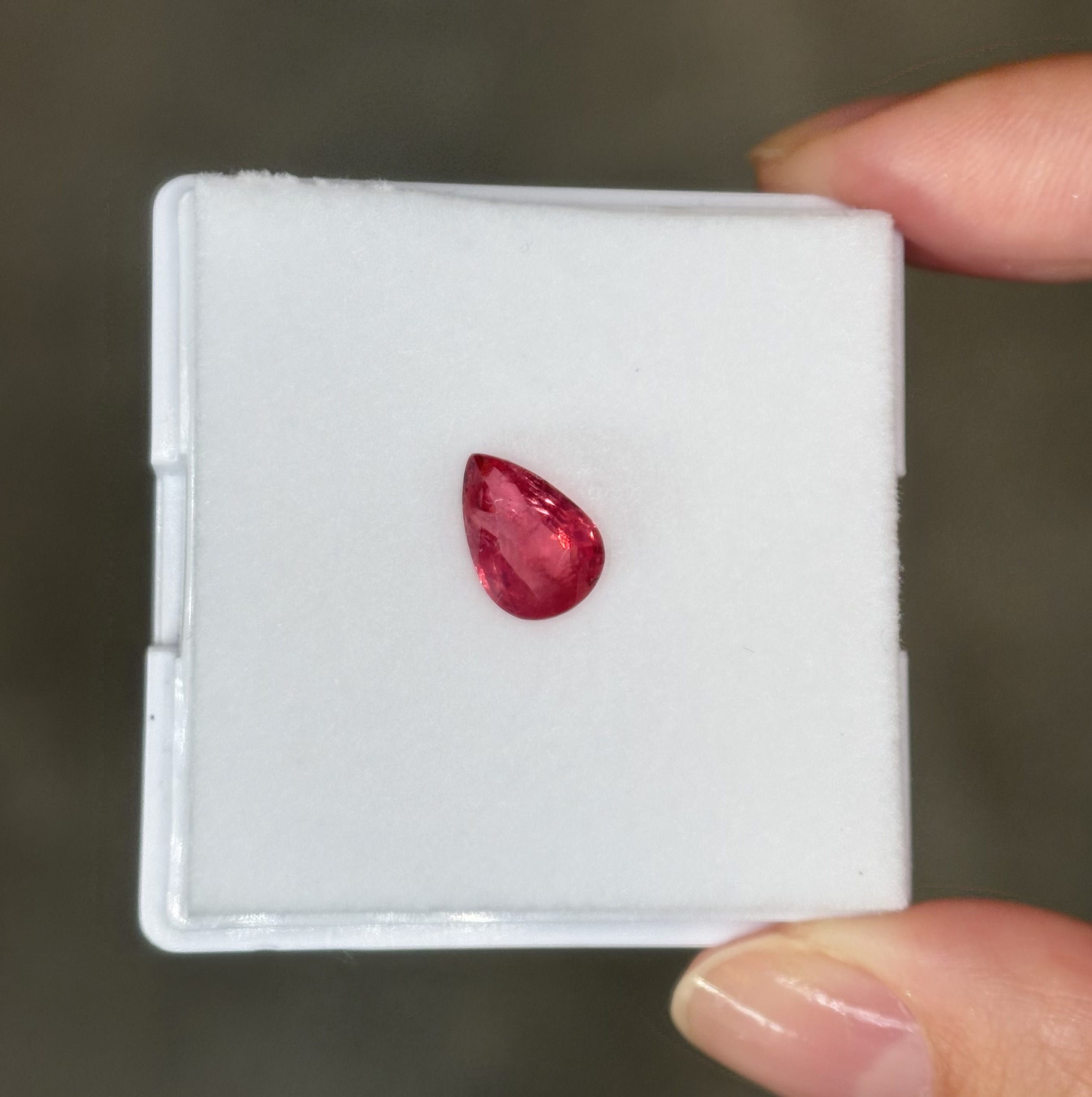 Luxury Promise 2.10ct Mahenge Spinel Pear DXBCS5928