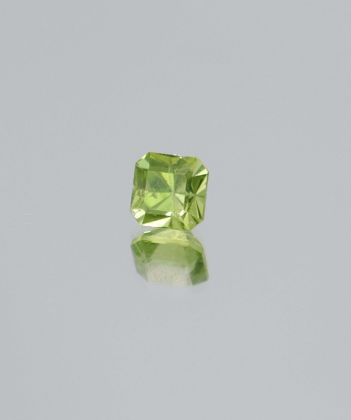 Luxury Promise 2.11ct Peridot Asscher cut DXBCD2106