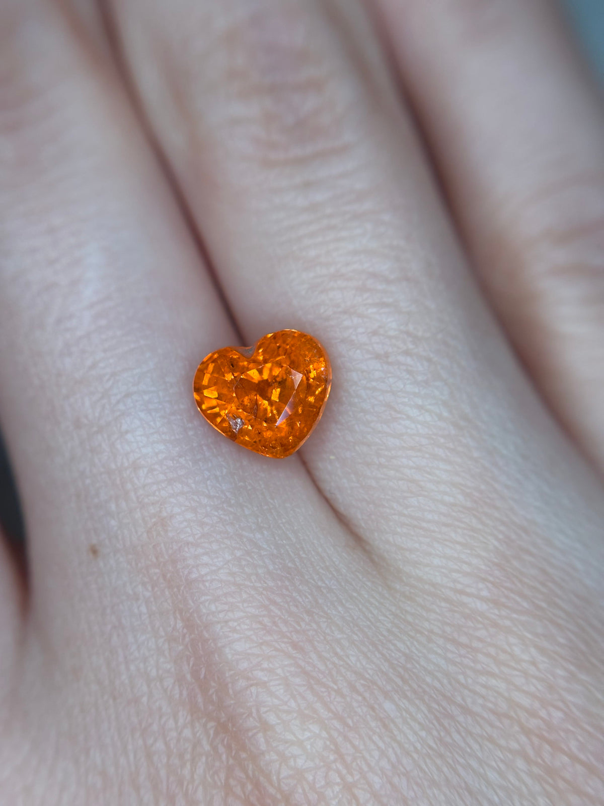 Luxury Promise 2.50ct Fanta Spessartine Heart THAIC1067