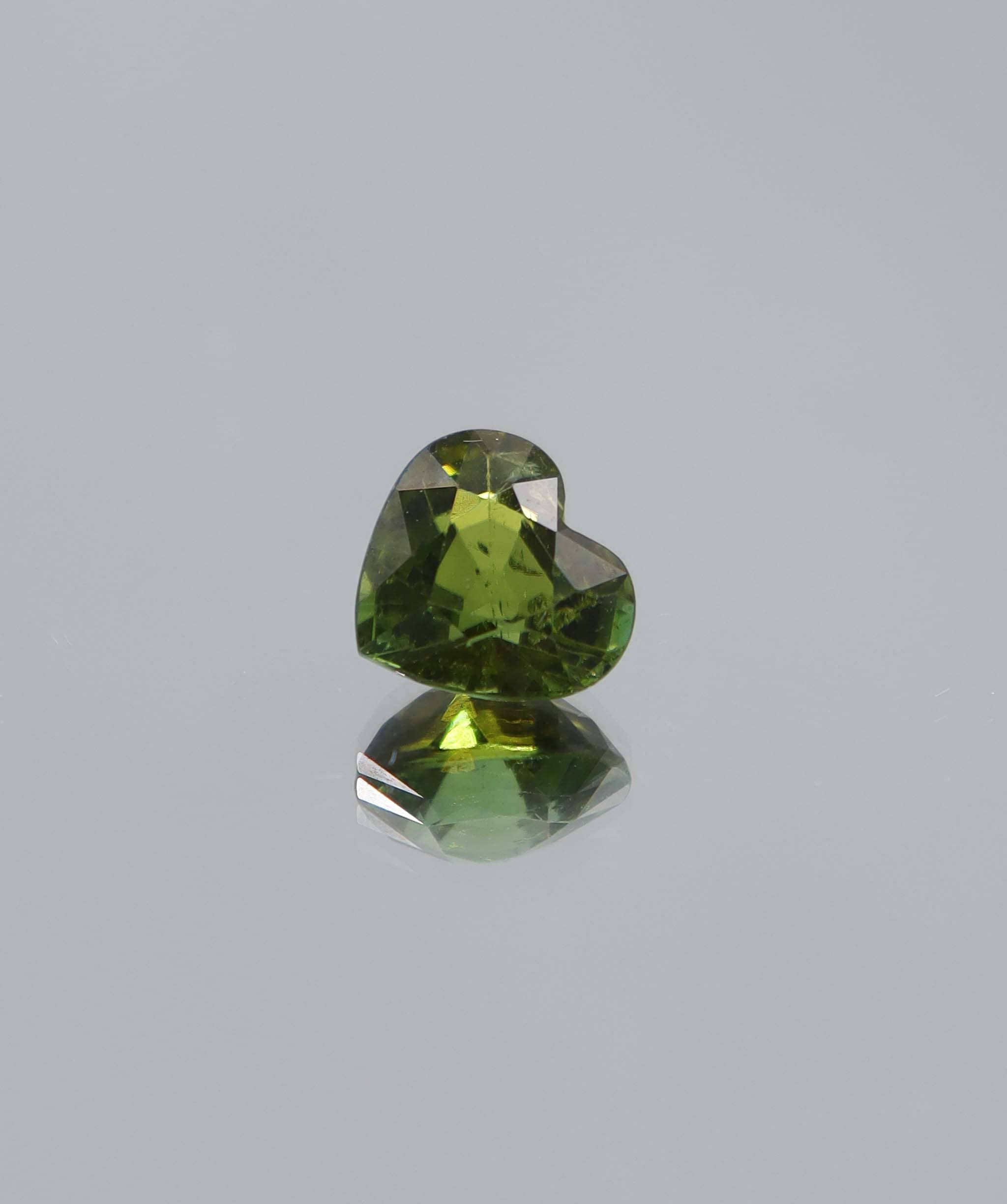 Luxury Promise 2.76ct Green Tourmaline Heart DXBCS6028