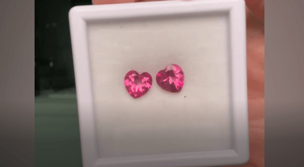 Luxury Promise 2.90ct Hot Pink Topaz Heart PAIR DXBCD1768