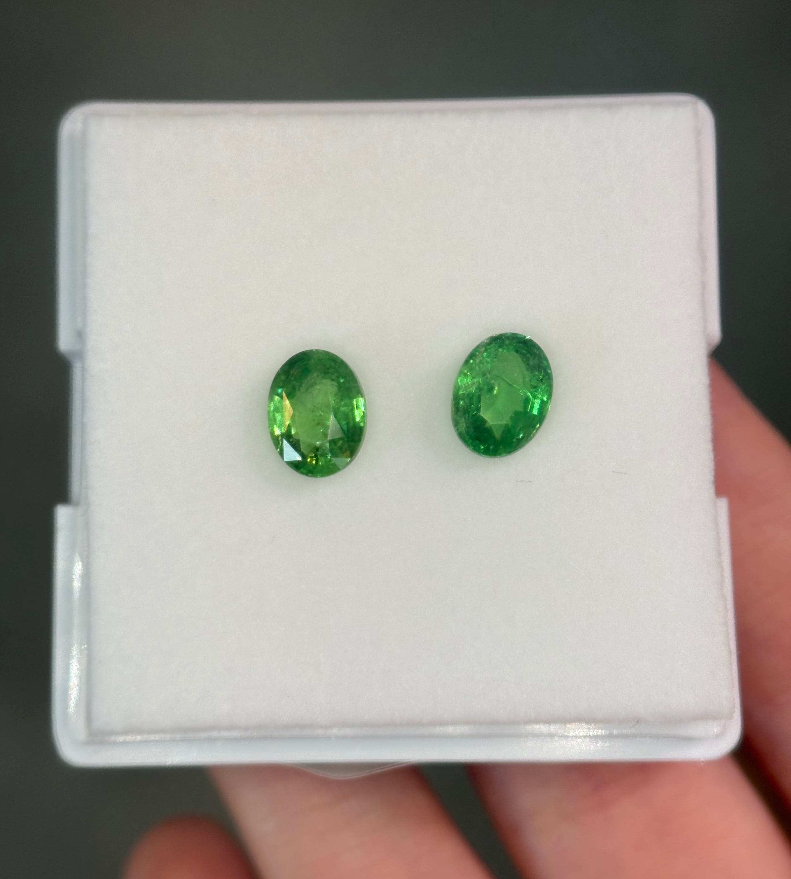 Luxury Promise 3.13ct Tsavorite oval PAIR DXBCS5907