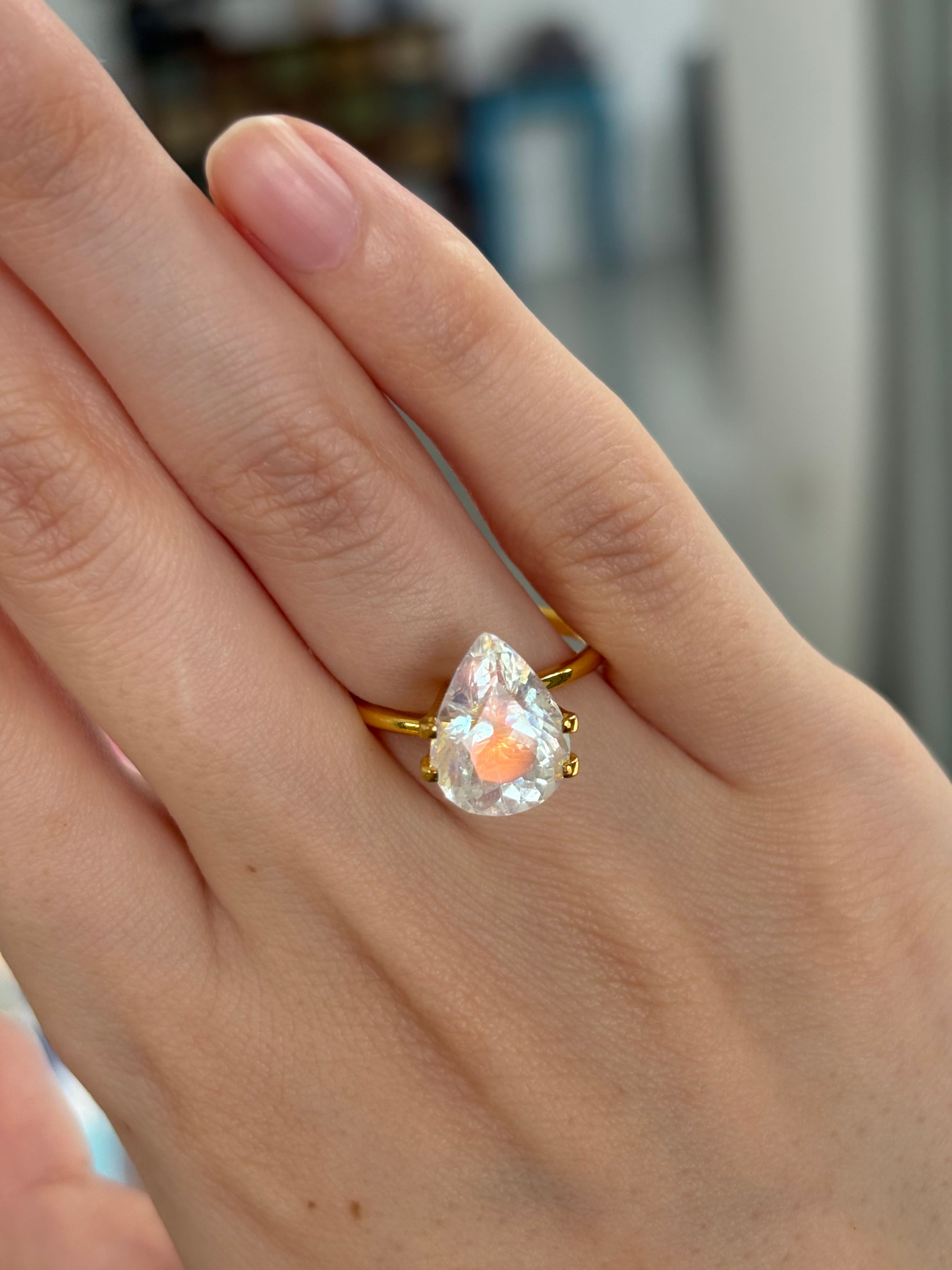 Luxury Promise 3.73ct Rainbow Moonstone Madagascar DXBCS5173