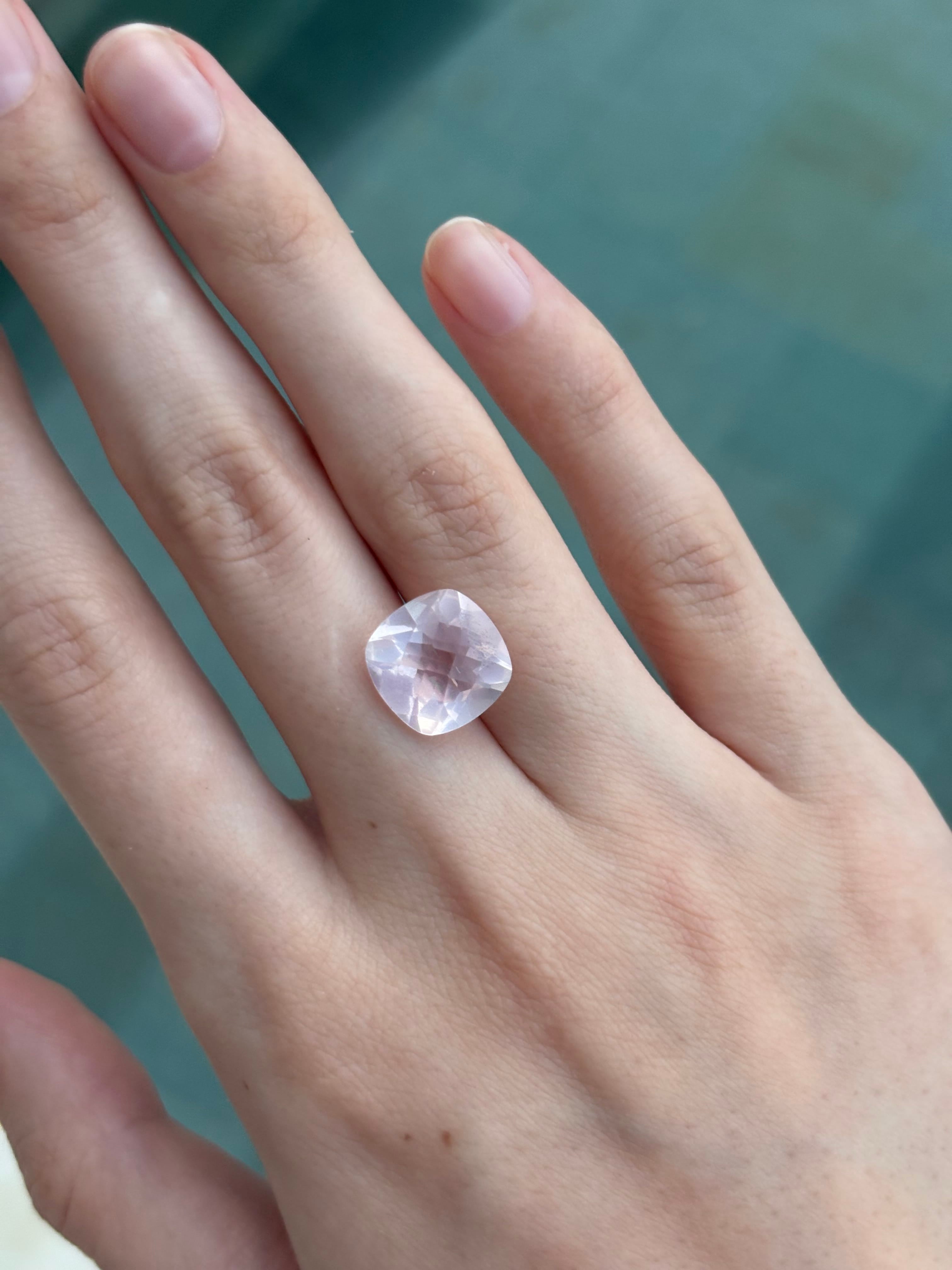 Luxury Promise 4.60ct Fancy Rose Quartz DXBCS5124