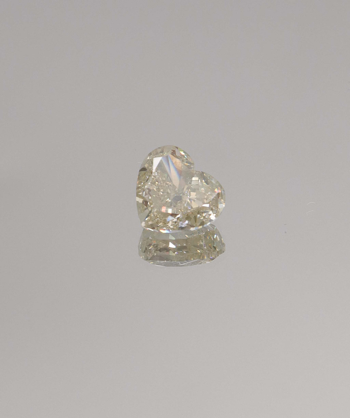 Luxury Promise 5.05ct champagne heart diamond DXBCS4382