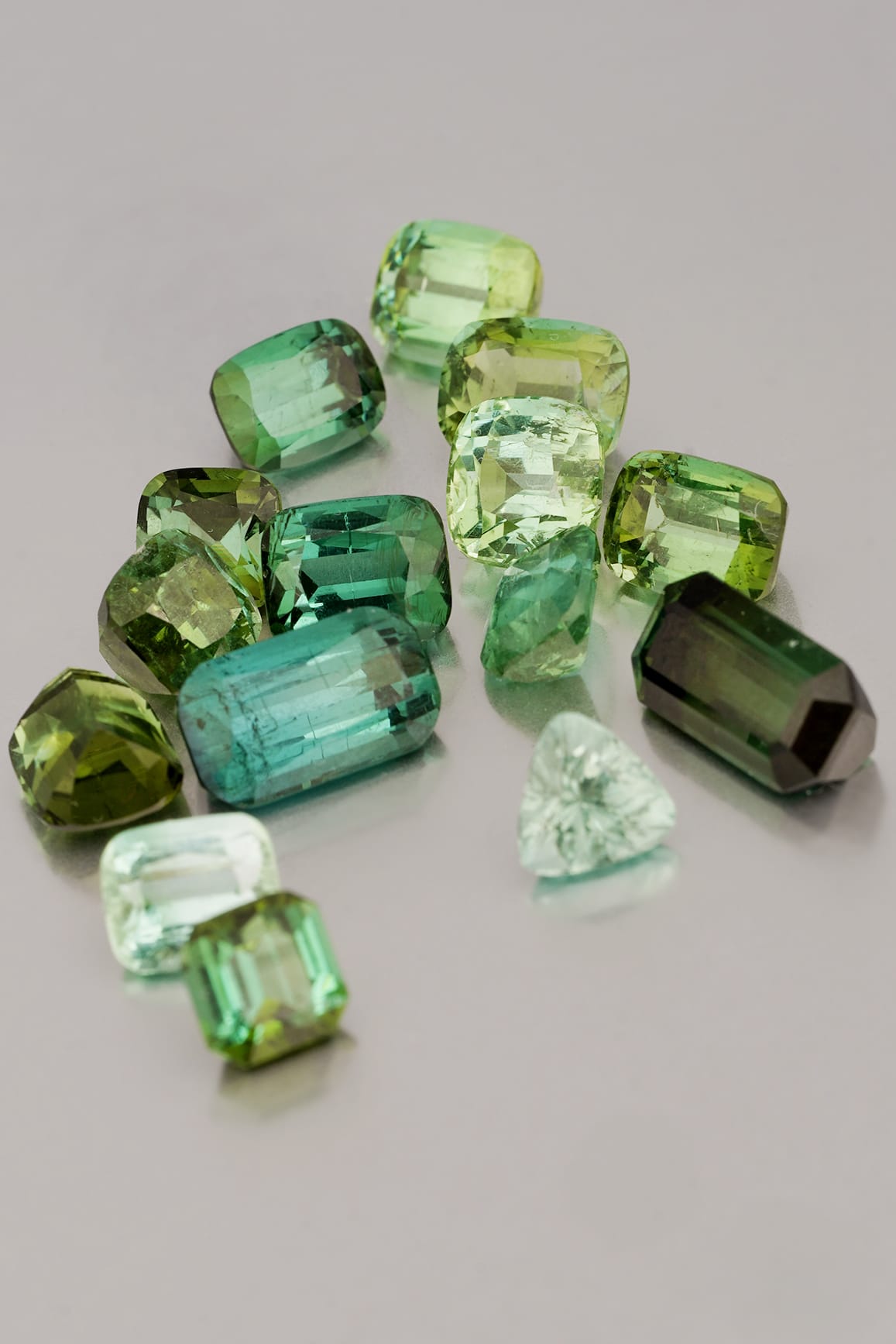 Luxury Promise #P7 Tourmaline - Mix Green Light/Dark PAK07