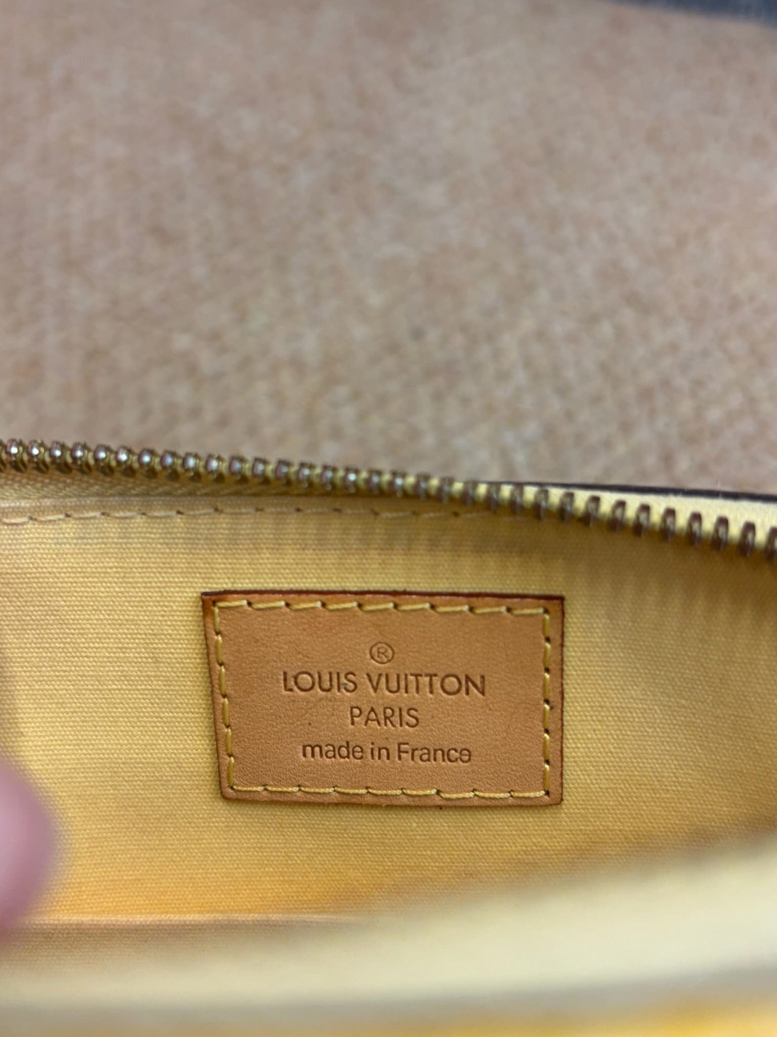 Luxury Promise Louis Vuitton Alma BB Yellow Patent Leather