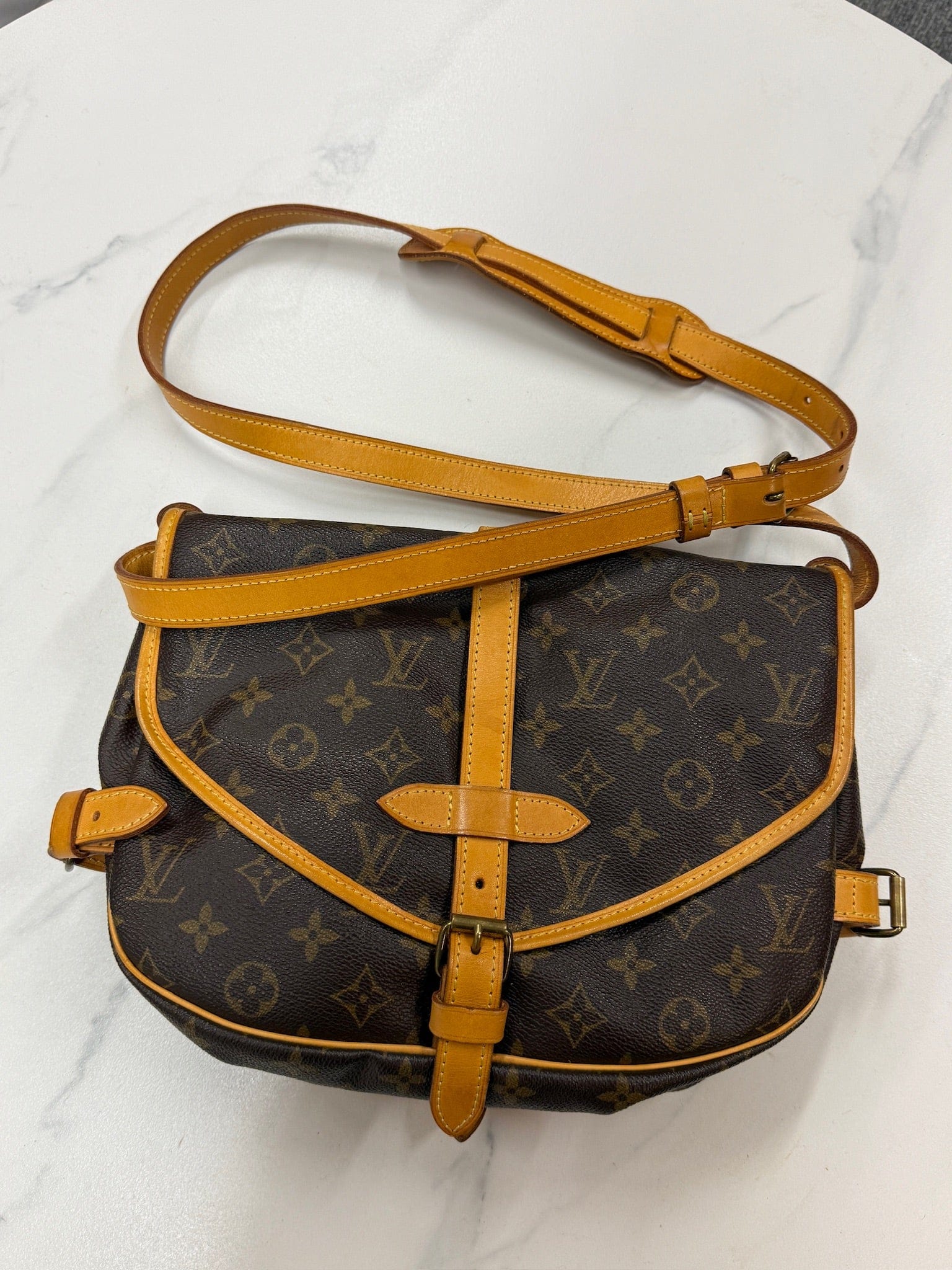 Luxury Promise Louis Vuitton Saumur Monogram Crossbody Bag -Small