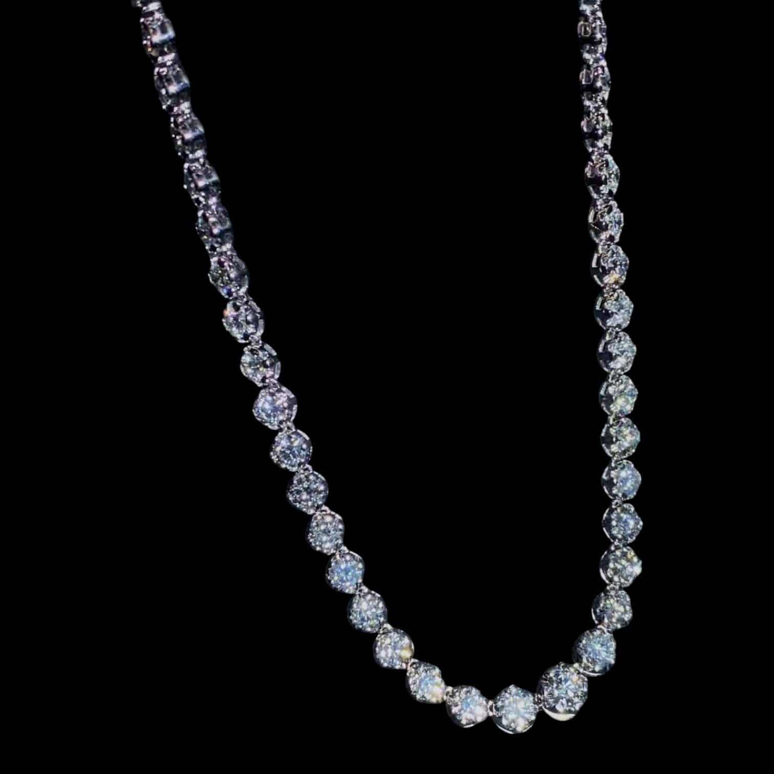 Luxury Promise 7.67ct White Diamond Necklace set in 18K Gold - 45cm