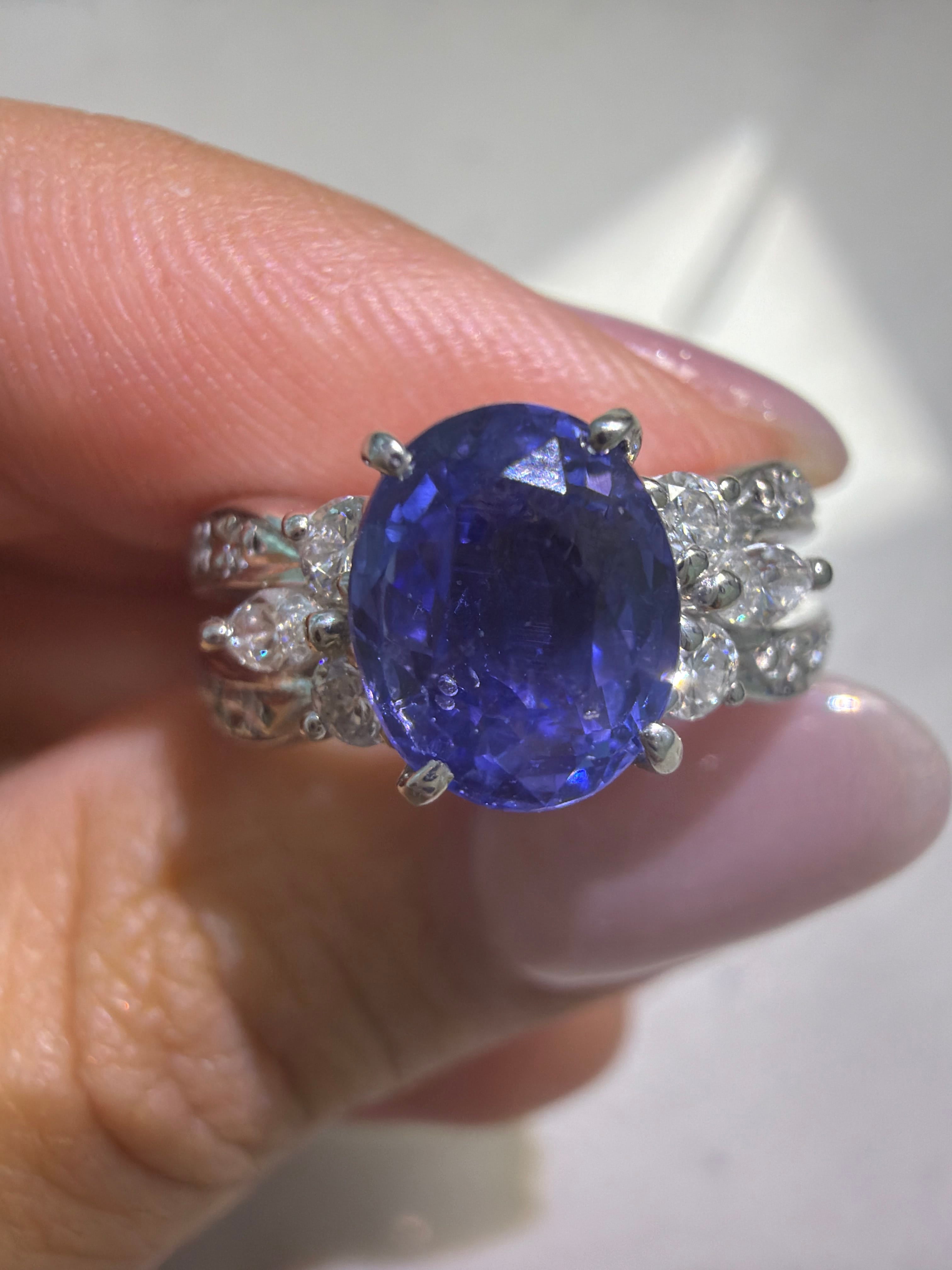 Luxury Promise NH Sri Lanka GIA Sapphire Ring in PT900 / S2.49ct / D0.37ct 4740 JJC0632