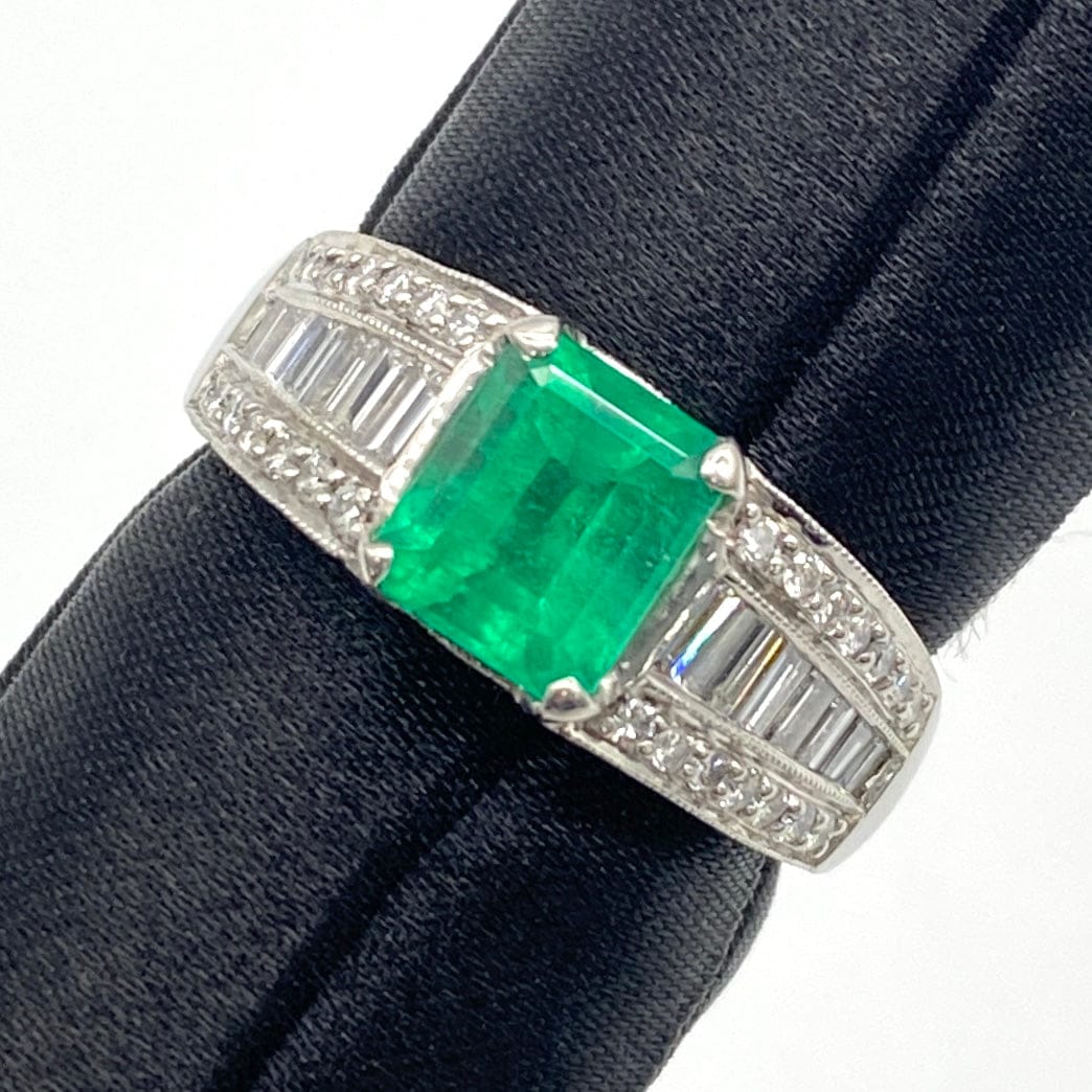 LUXURY PROMISE Pt900 Emerald Ring E1.54 D1.06 8.6 Medium So 50059 US6.25