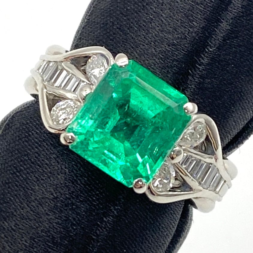 LUXURY PROMISE Pt900 Emerald Ring E2.59 D0.55 8.7 51588 US6