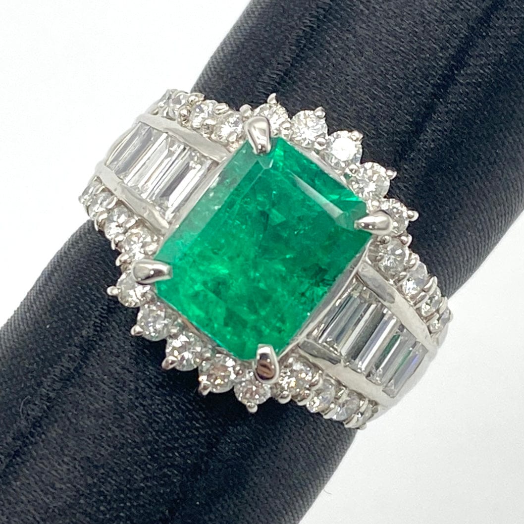 LUXURY PROMISE Pt900 Emerald Ring E2.91 D1.23 9.9 GRJ 48735 US5.75