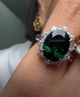 Luxury Promise PT900 GREEN TOURMALINE 6.56 DIA 0/86 48092