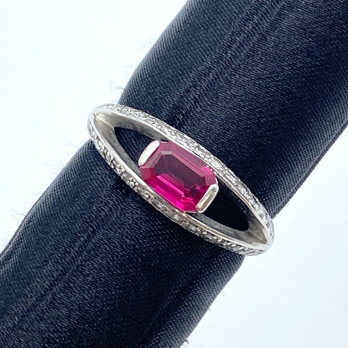 LUXURY PROMISE Pt900 Ruby Ring R0.59 D0.4 US6.5 58778