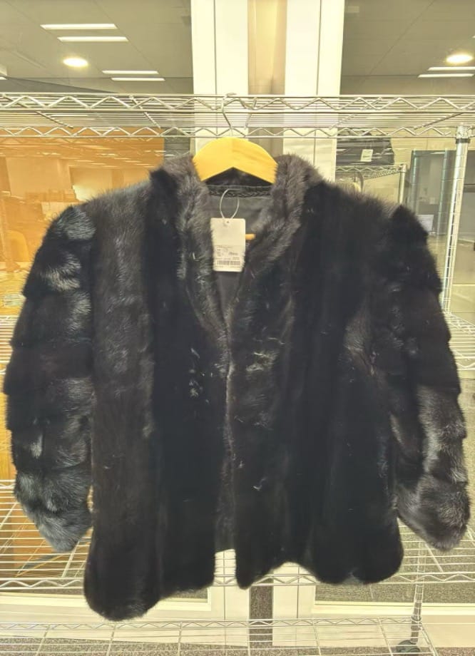 Luxury Promise Black Used Mink Half Coat 9926G160082