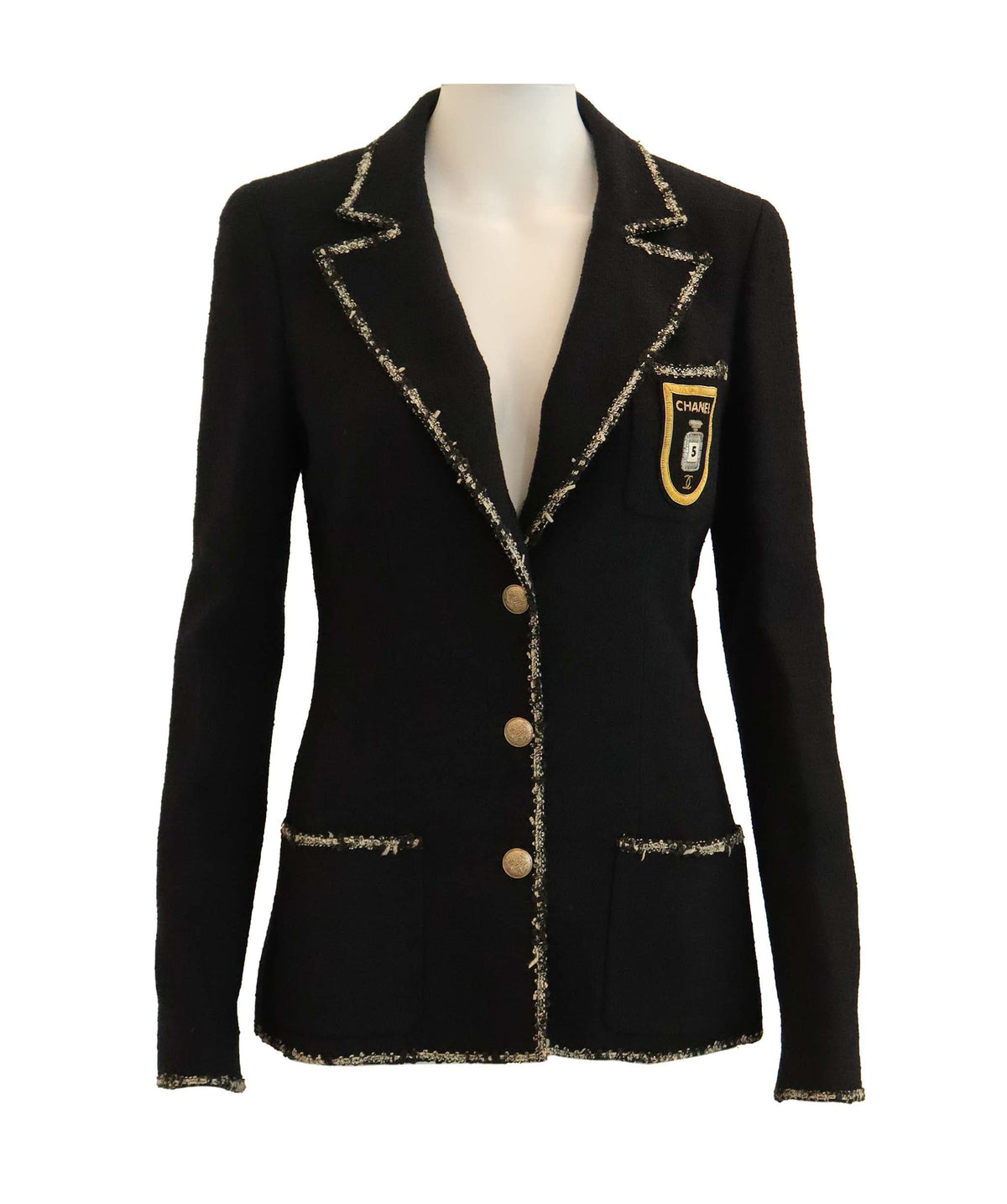 Luxury Promise CHANEL NAVY DWP JACKET 38 DXBS6648