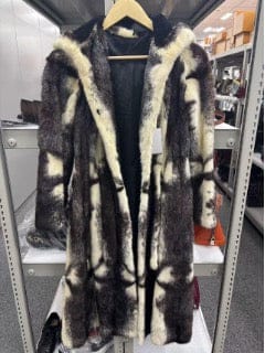 Luxury Promise Hooded Long Coat Cross Mink White/Black 9926B100008