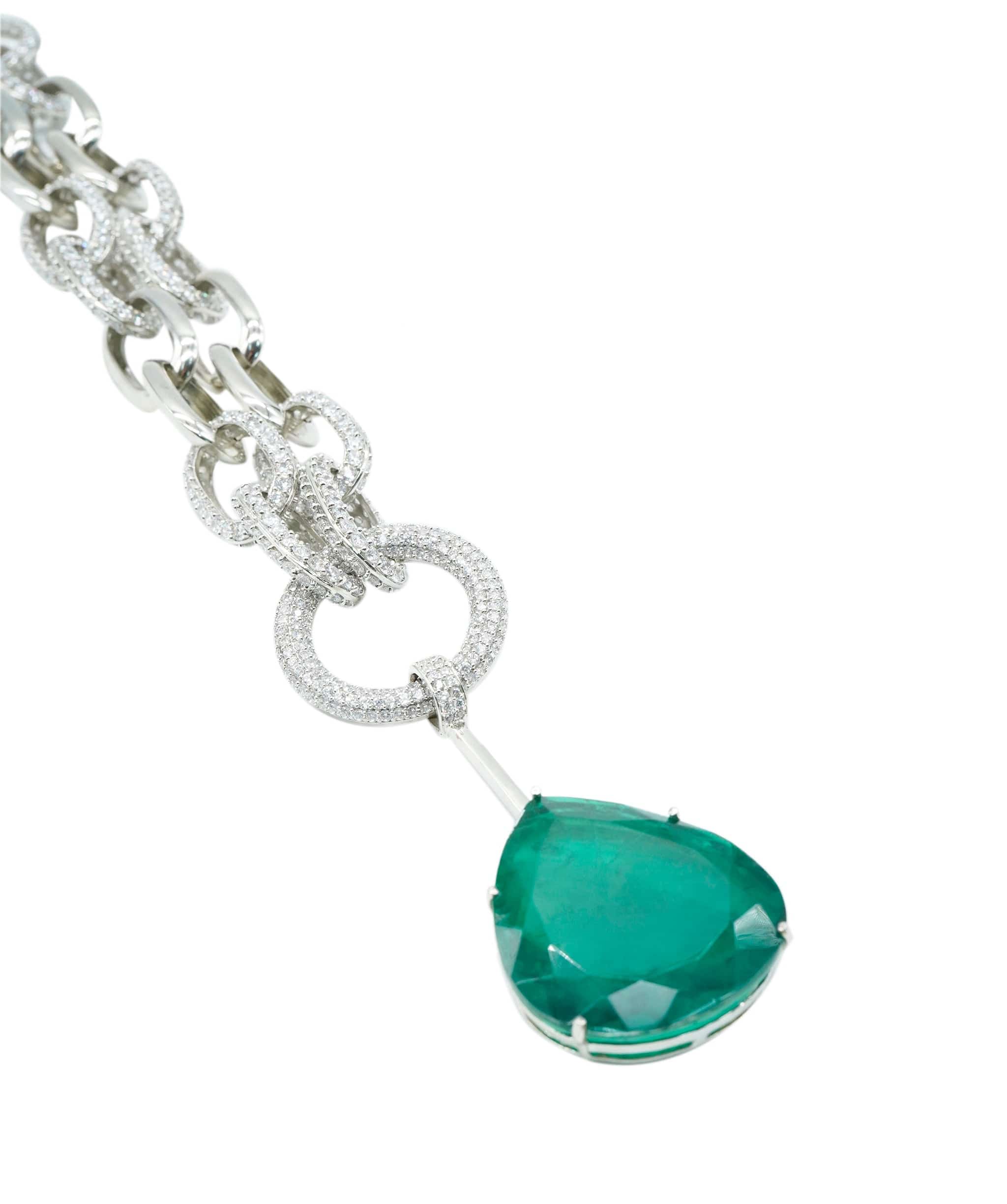 Luxury Promise Leela - Emerald Green Stone Chain Necklace AKL0146