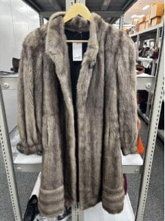 Luxury Promise Long mink coat, light brown 9926B100041