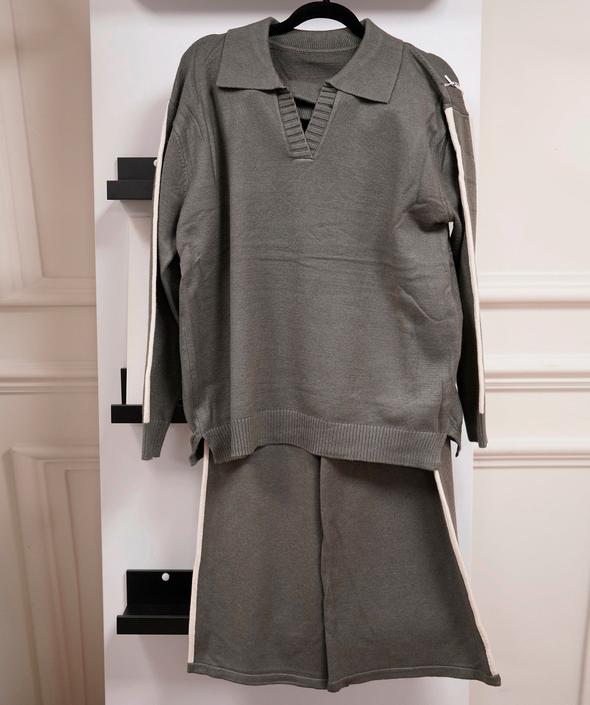 Luxury Promise Sage Green Side Striped loungeset xl /xxl AKC0050