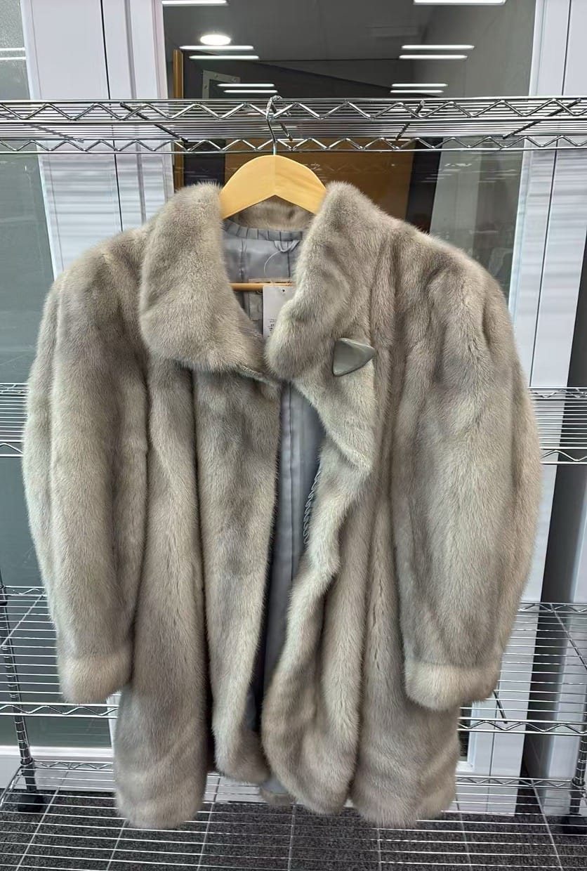Luxury Promise Sapphire Used Mink Half Coat 9926G160089