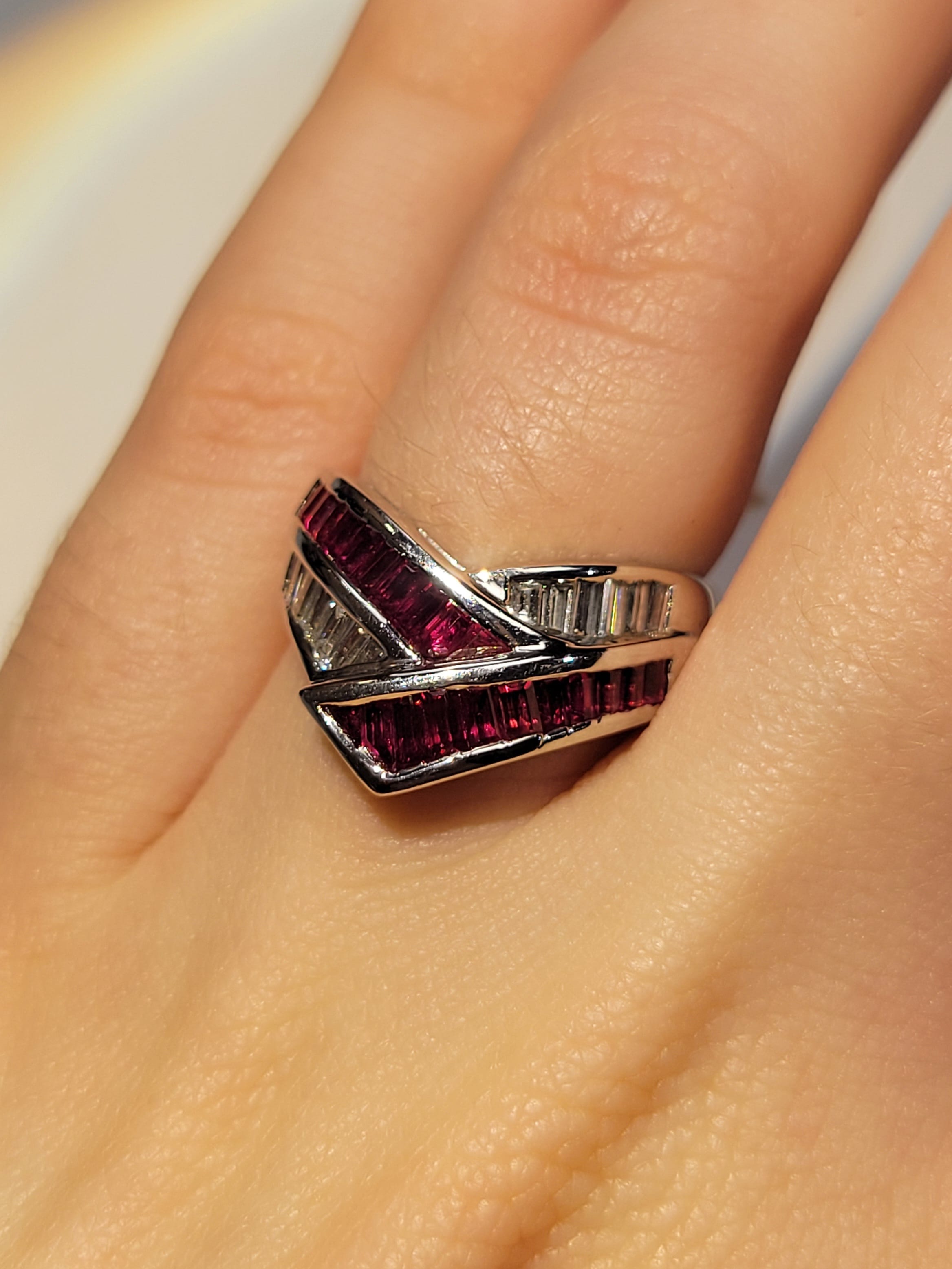 Luxury Promise Ruby Band in Pt900 / R1.58ct / D0.44ct (6us) 177 JJC0548
