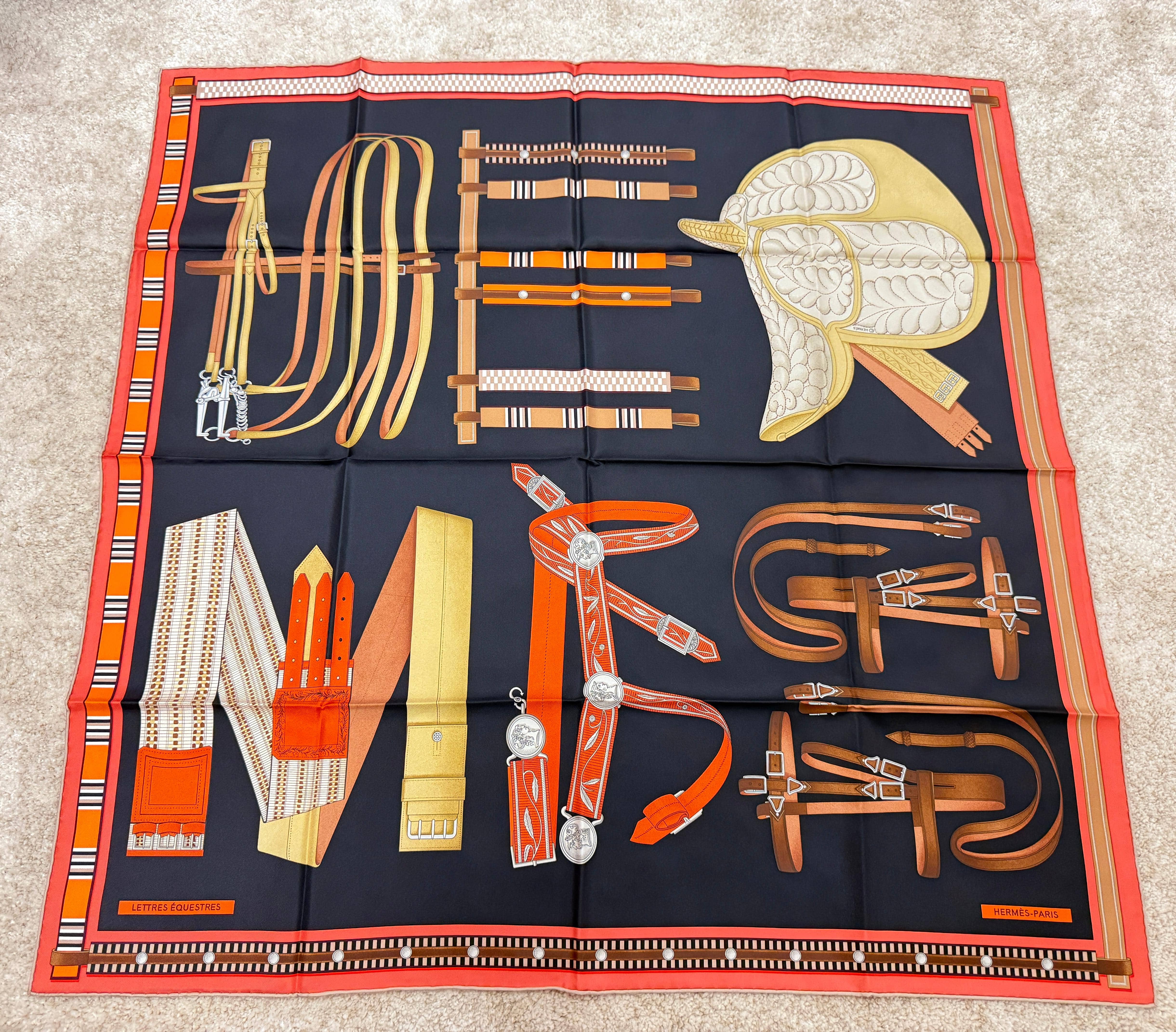 LUXURY PROMISE *HK LOCATED*HERMÈS LETTRES EQUESTRES SCARF 90 Noir/ Orange/ Brun