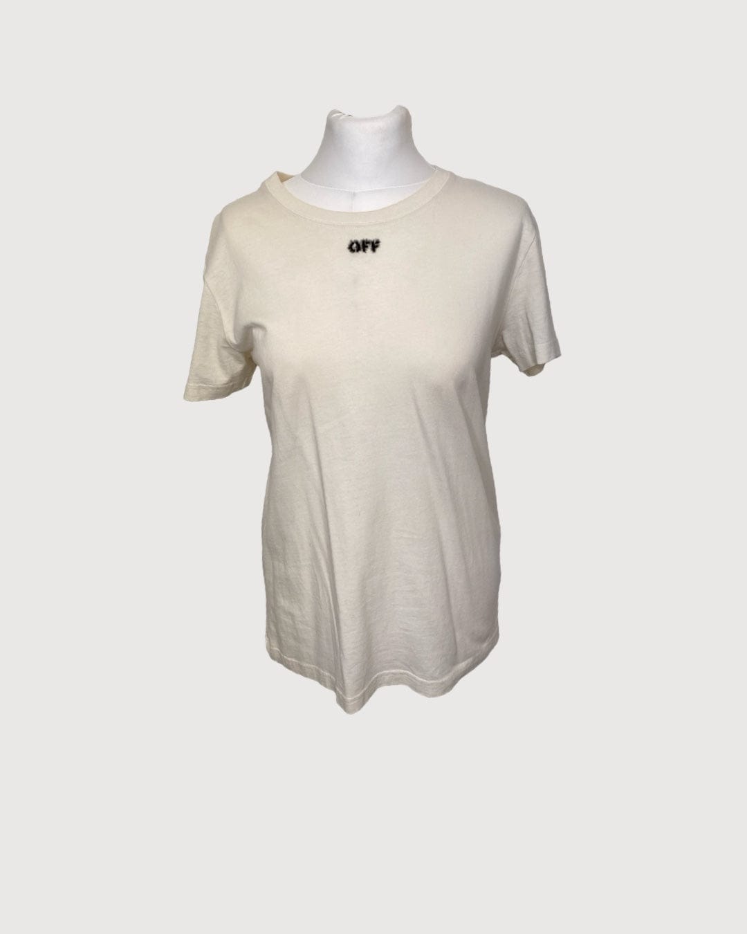 LUXURY PROMISE Cream Off White Logo T-shirt, S