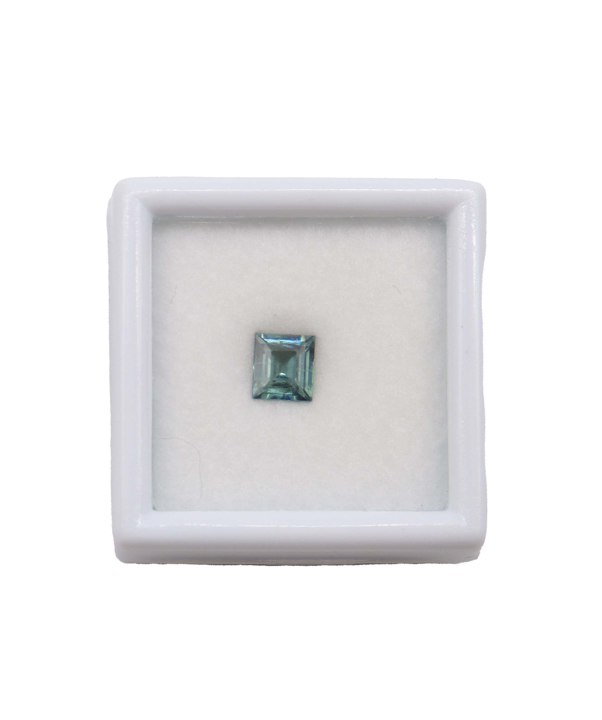 Luxury Promise TEAL SAPPHIRE NATURAL UNHEATED 0.64 MS 18733/32 MS 18733/32