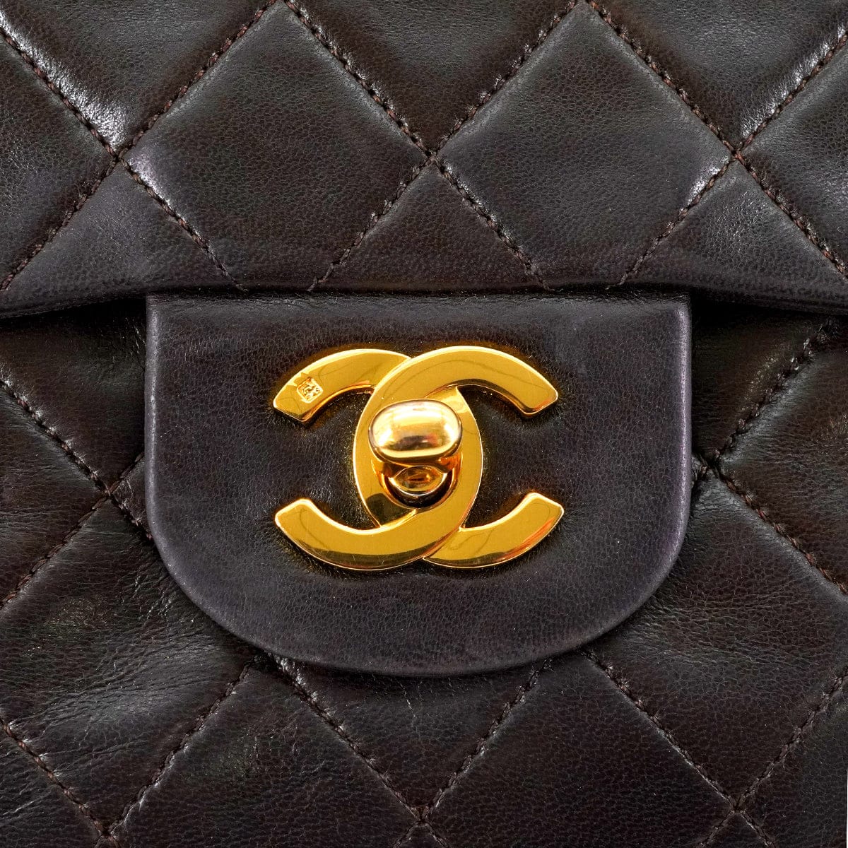 LUXURY PROMISE VINTAGE CHANEL CLASSIC FLAP SMALL CHAIN SHOULDER BAG BROWN LAMB SKIN GOLD HARDWARE 90338881