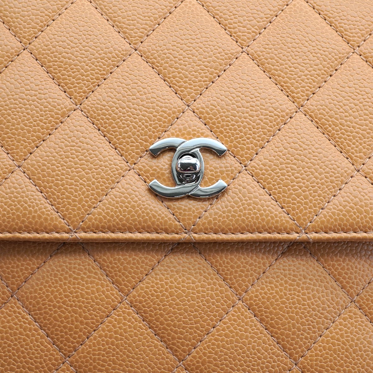 LUXURY PROMISE VINTAGE CHANEL MATELASSE HAND BAG CAMEL CAVIAR SKIN SILVER HARDWARE 90331403