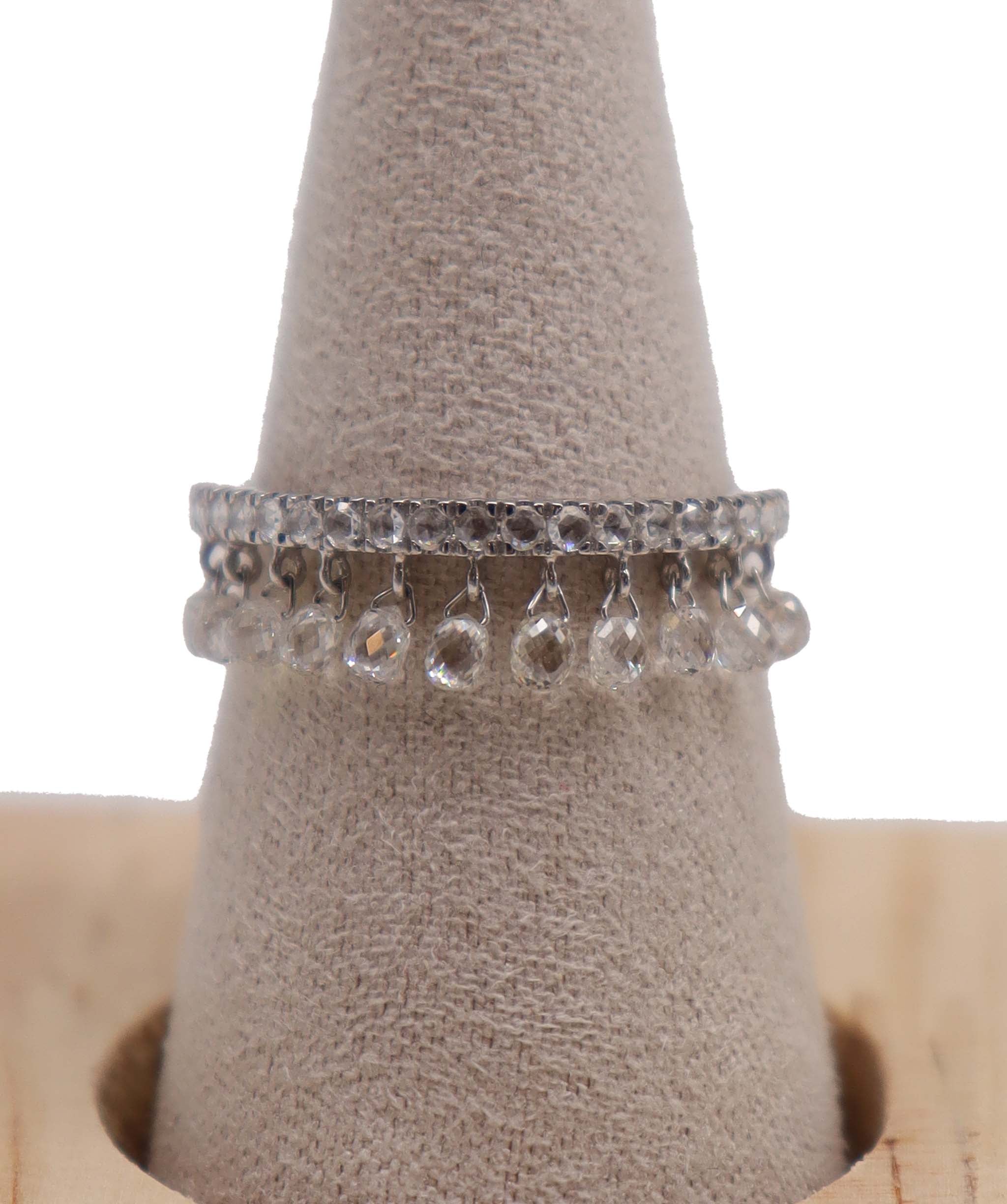 Luxury Promise WHITE BRIOLETTE WHITE ROSECUT R3769