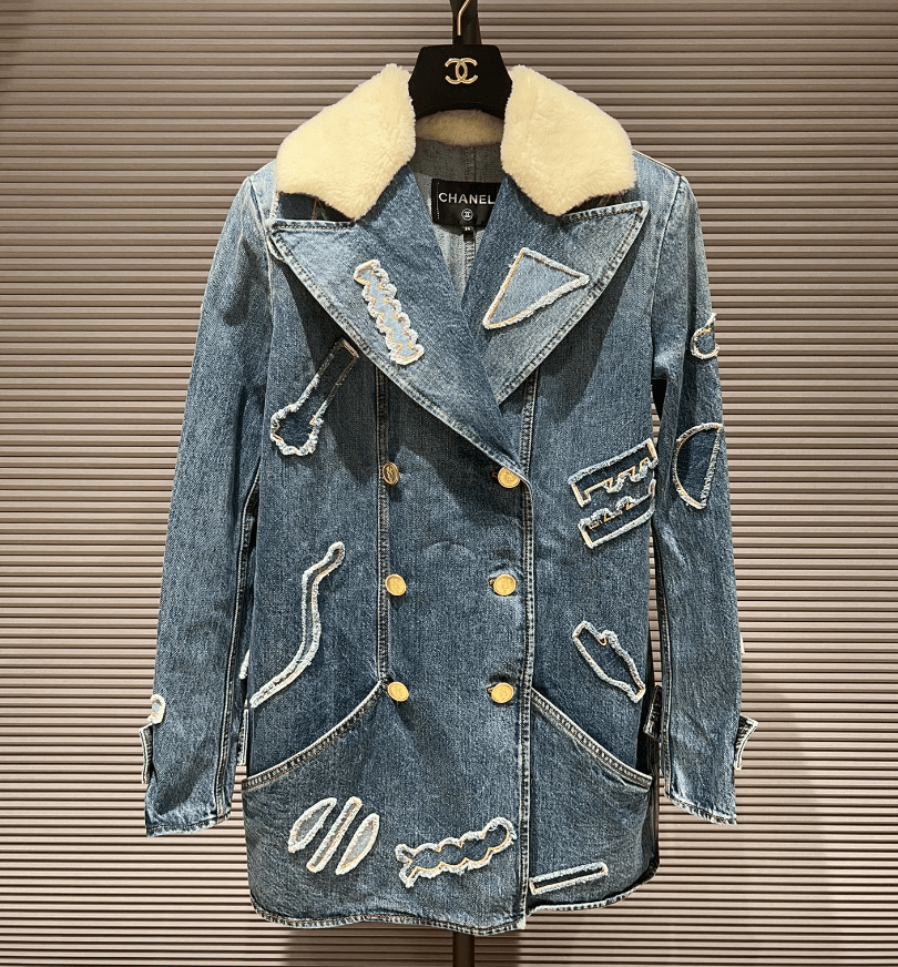LuxuryPromise Chanel egyptian collection denim jacket 34 FT10