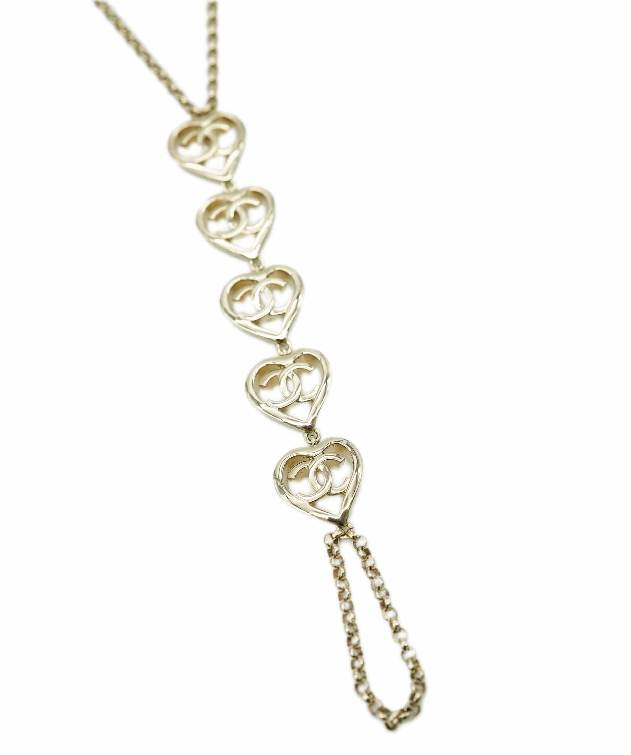 LuxuryPromise Chanel Heart Motif Choc B22P Necklace ALC1967
