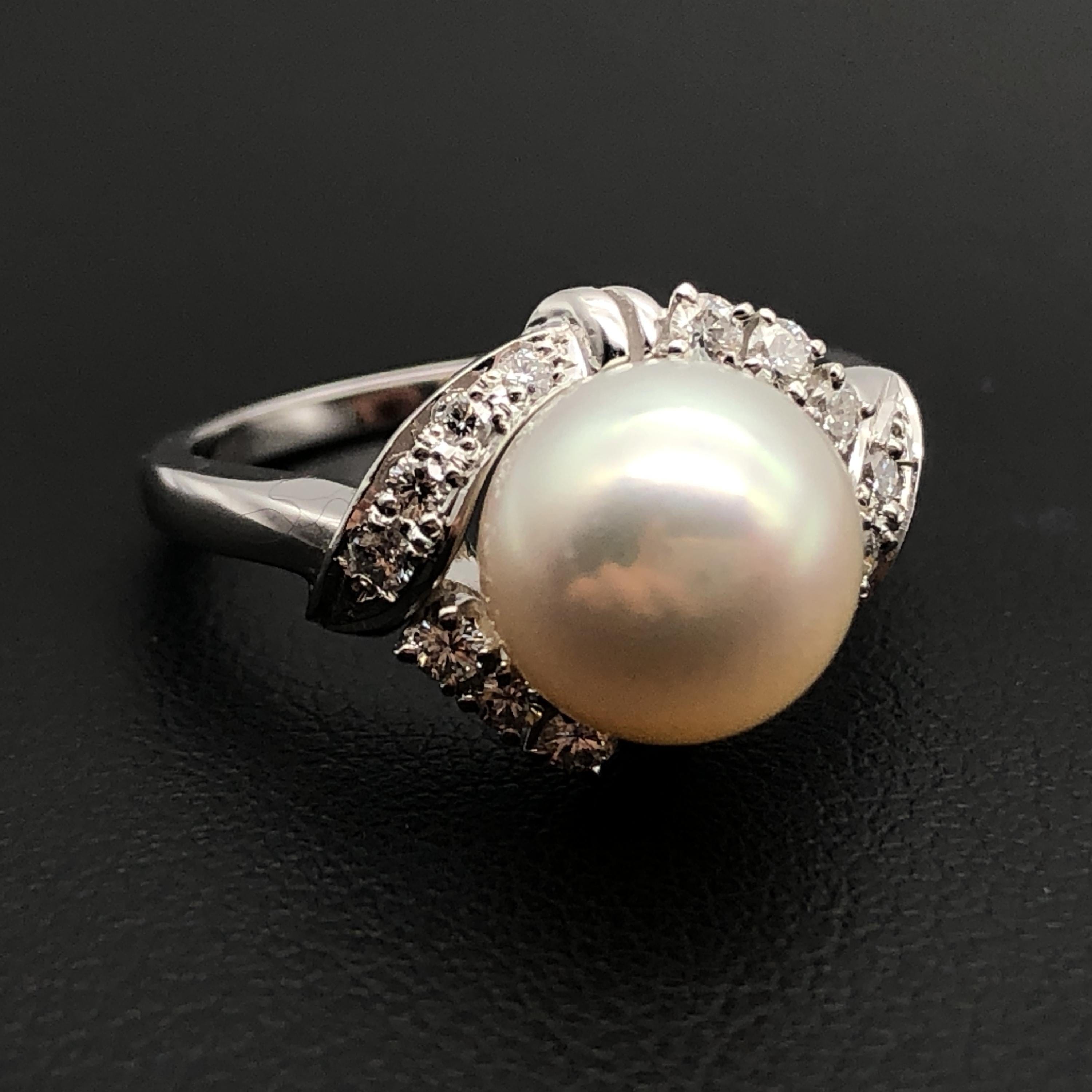 Mikimoto Mikimoto 1P Pearl & Diamond Ring, P(8.6mm), PT950, 5.9g, US Size 5.5 C355623