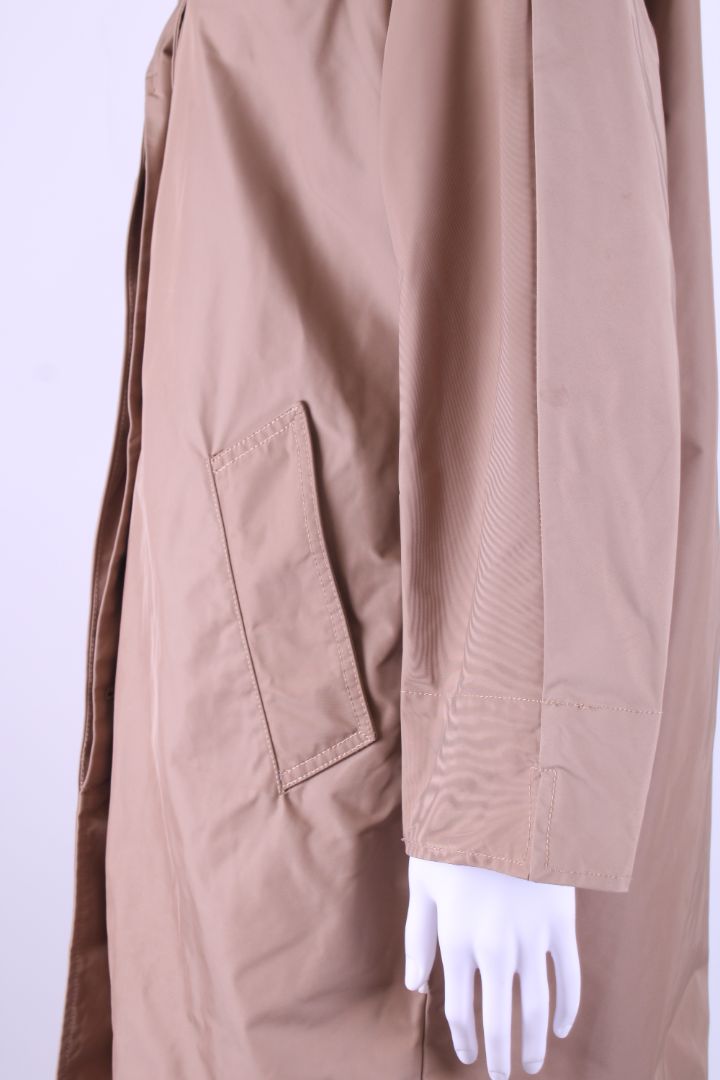 OOFWEAR THE SHAPES LAB OOFWEAR THE SHAPES LAB Rain Mac Coat Beige M
