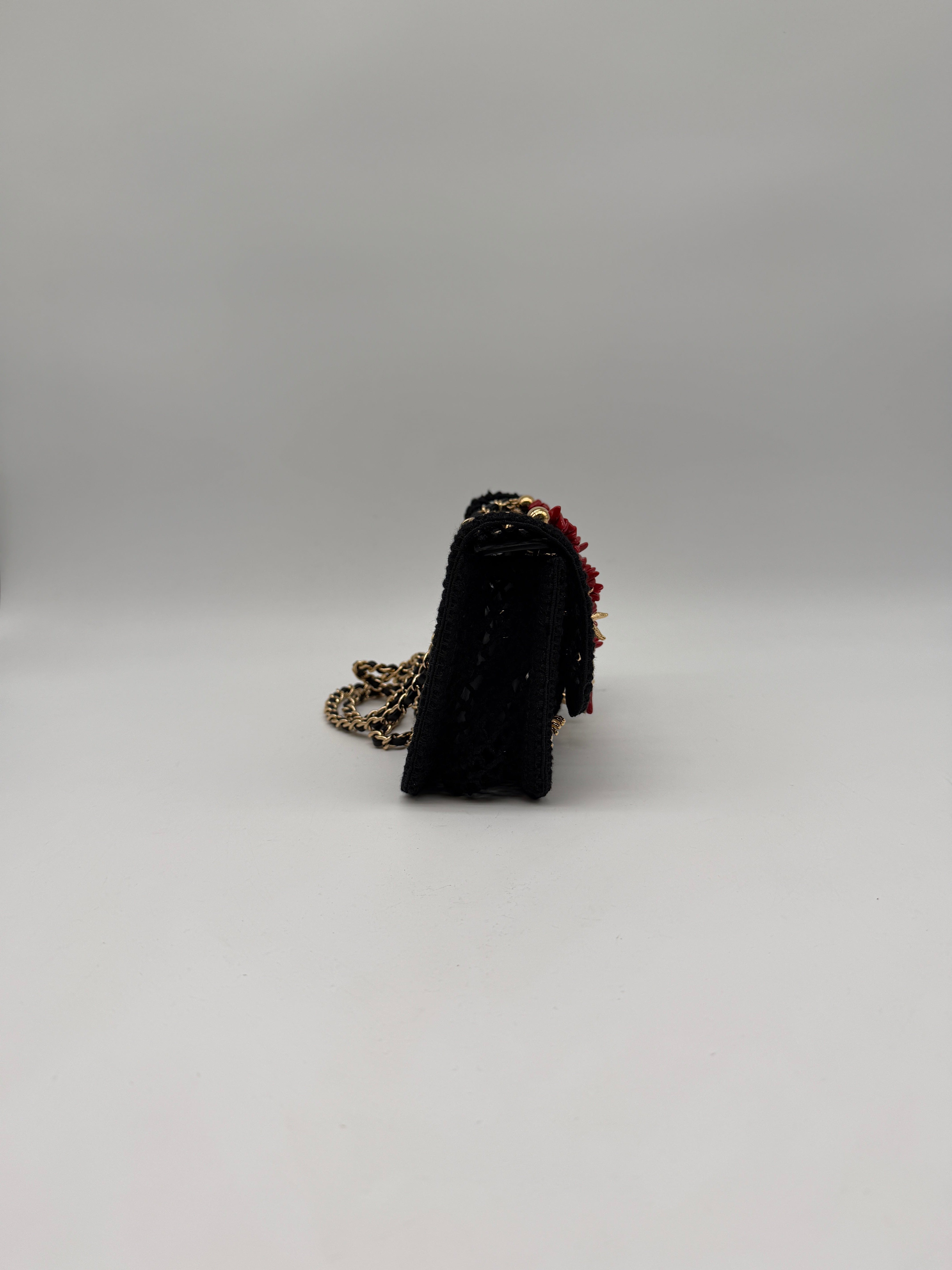 Prime Concierge Chanel Coco Beach 2026 Mini Flapbag Black Mesh & Gold Tone Metal