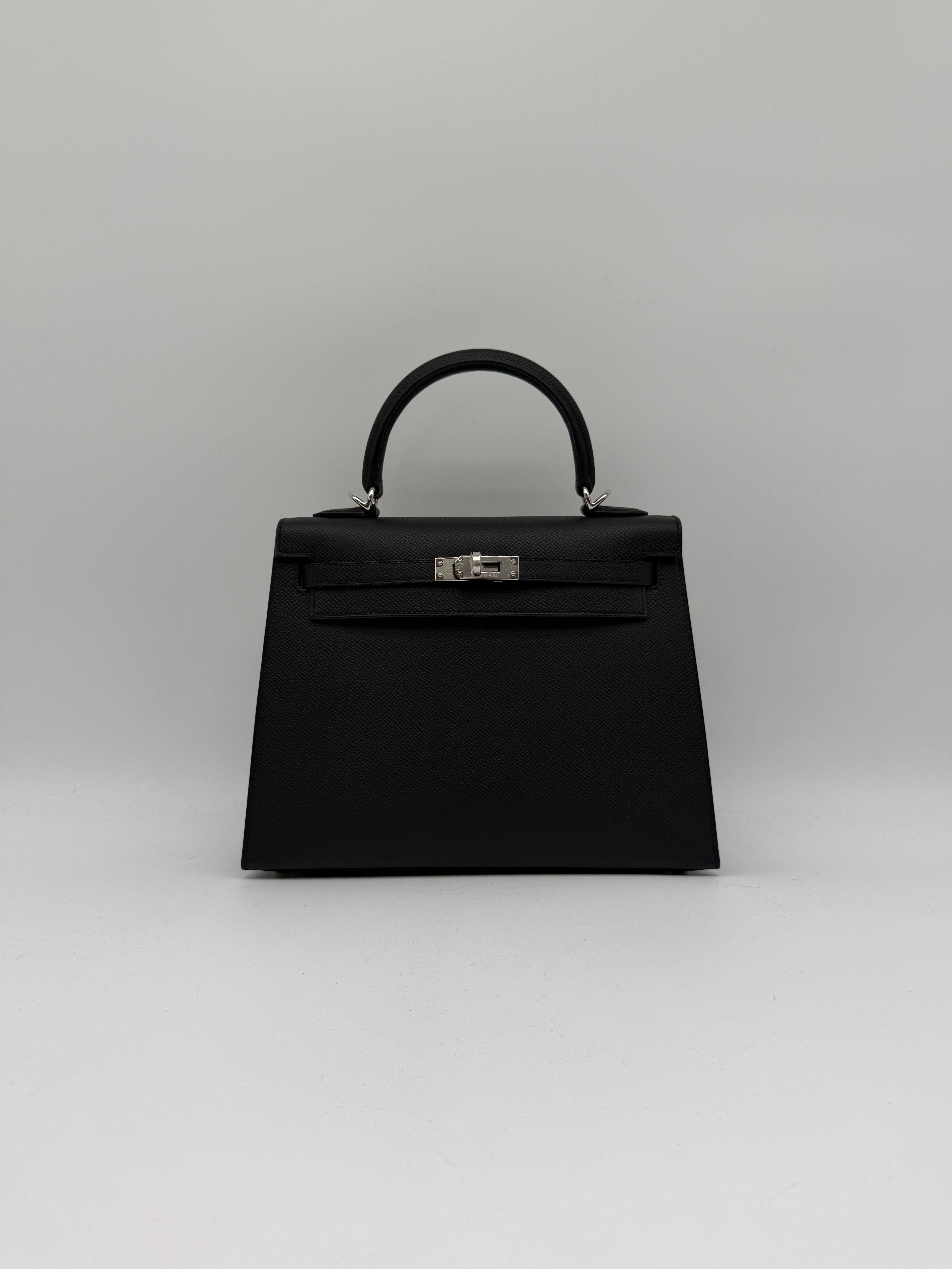 Prime Concierge Hermès Kelly 25 Black Epsom Palladium Hardware
