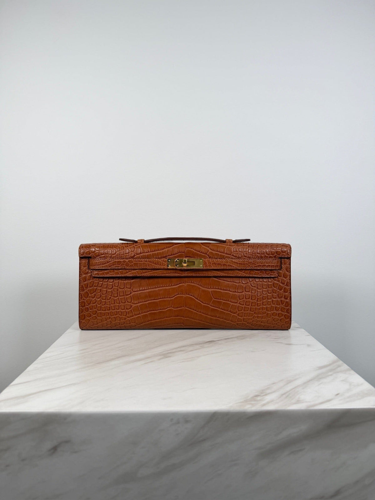 Hermès Kelly Cut Gold Matte Alligator Gold Hardware