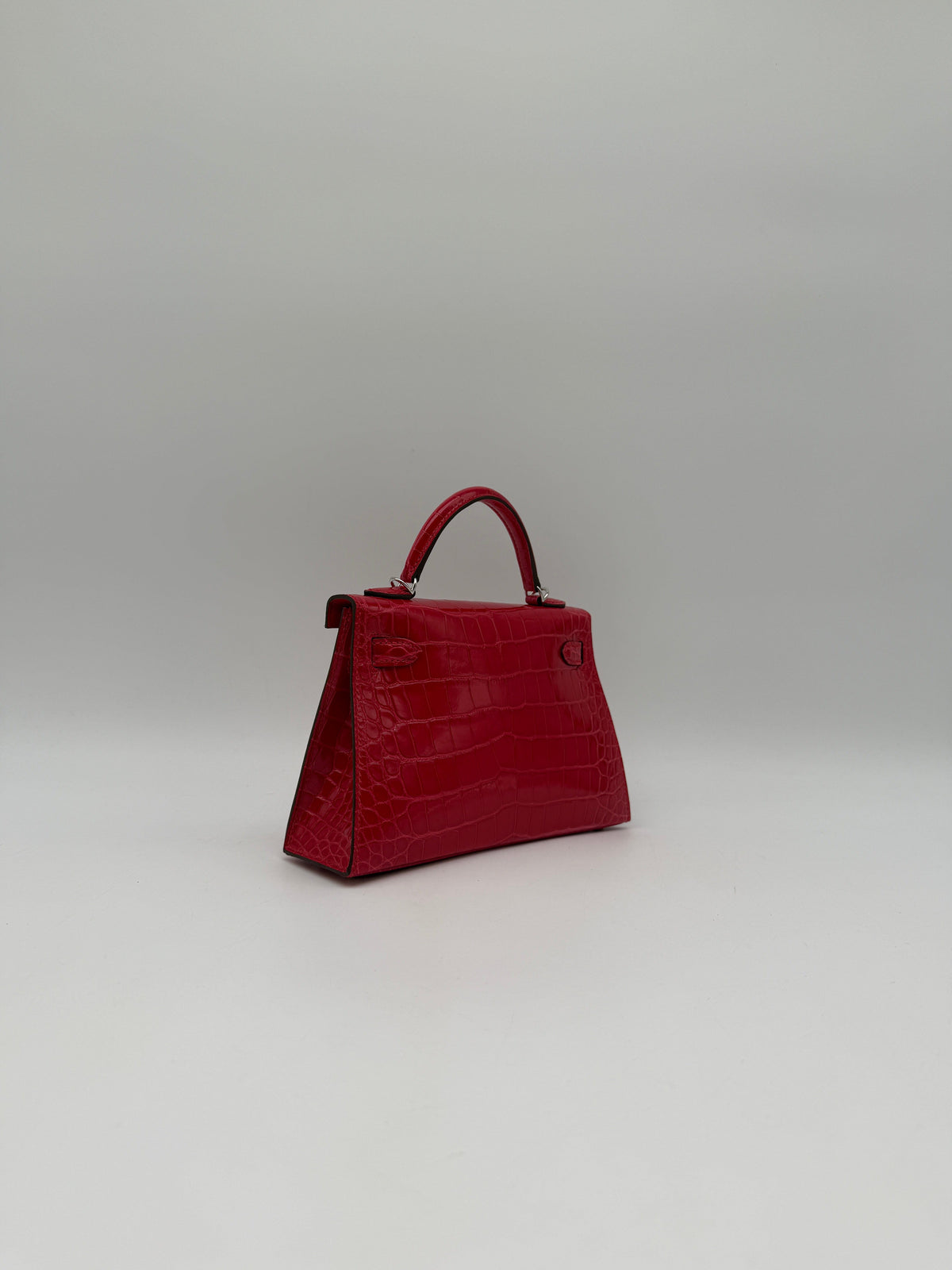 Prime Concierge Hermès Mini Kelly Rouge De Coeur Shiny Alligator Palladium Hardware