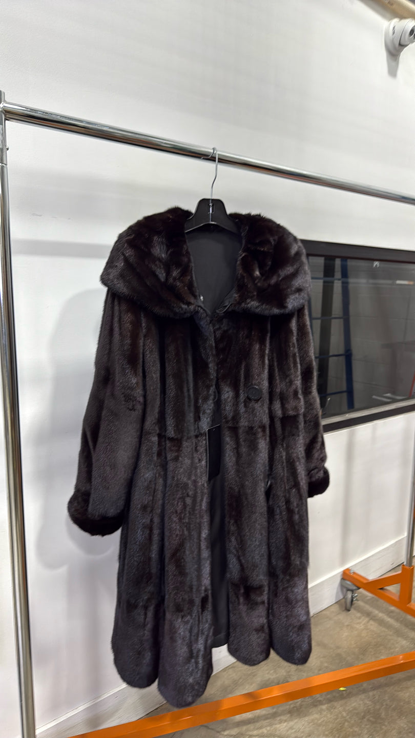 RANCH MINK SKIN ON SKIN SHORT COAT REVERSIBLE TO SILK Black