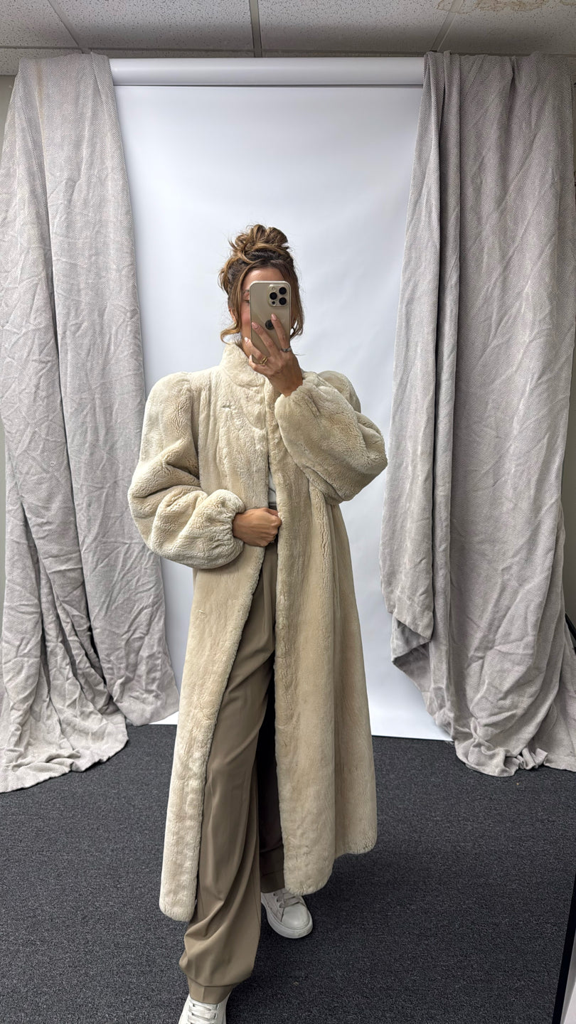 OYSTER SHEARED BEAVER COAT Ivory