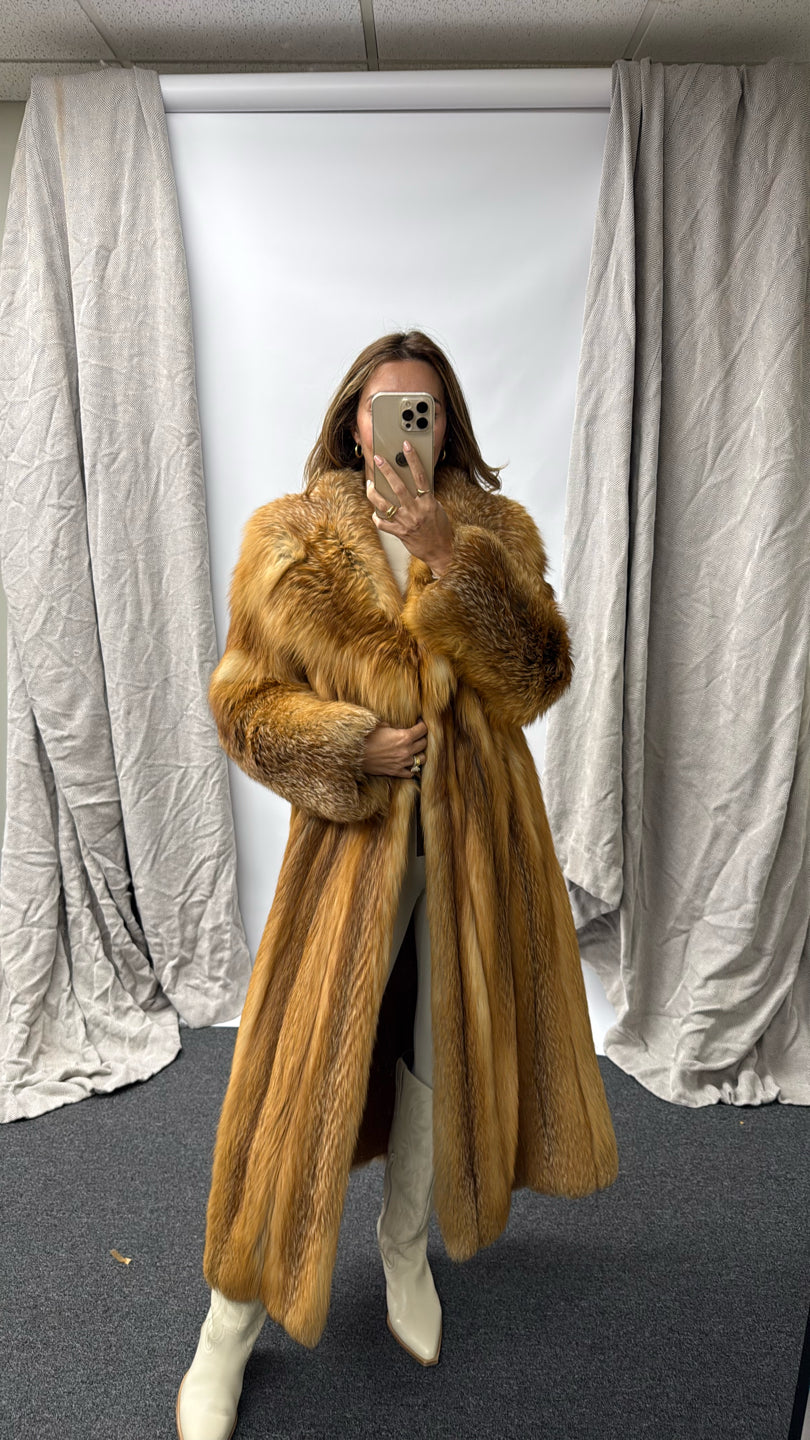 NATURAL RED FOX COAT Brown